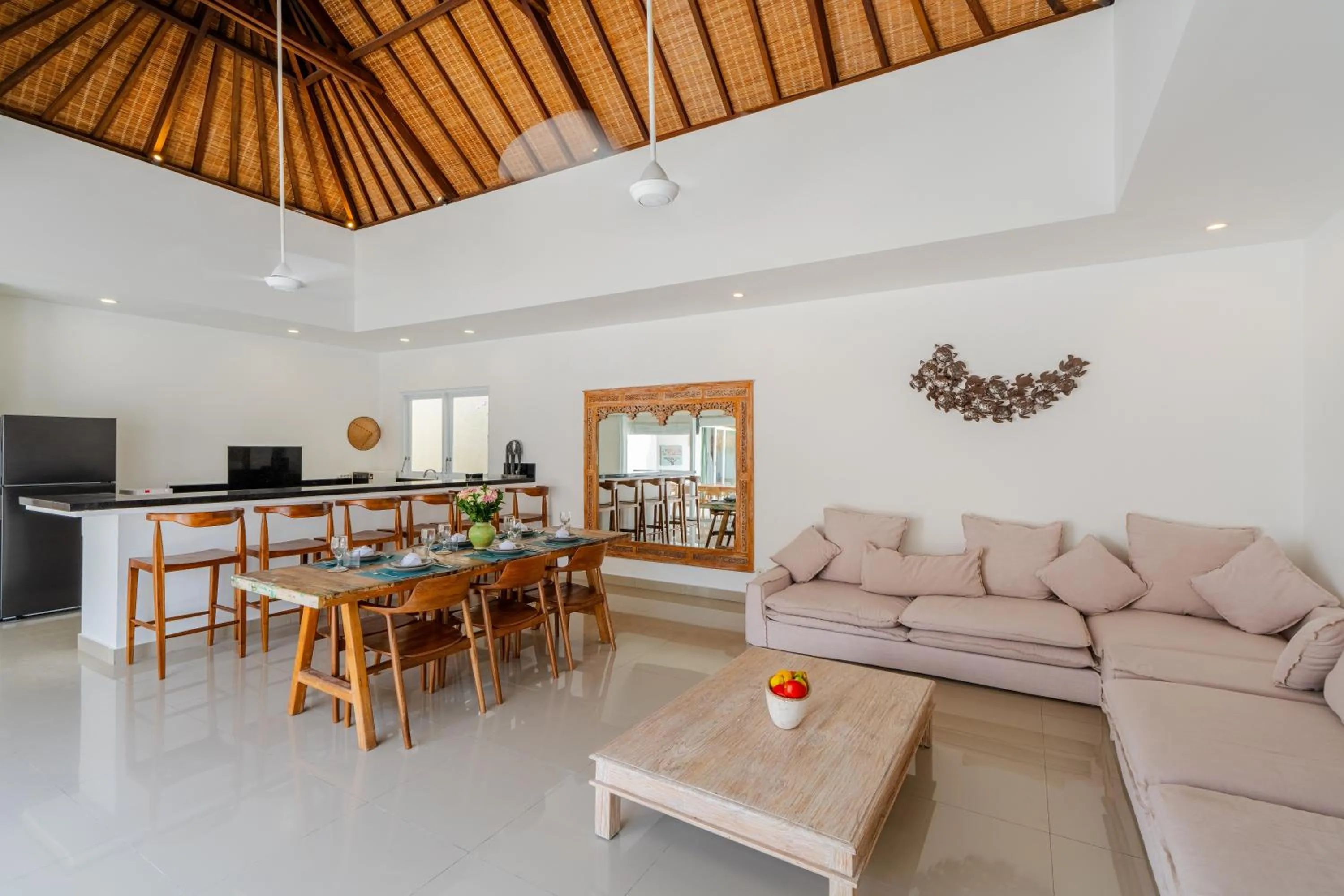 TV and multimedia in Villa Anak by Pertama Management