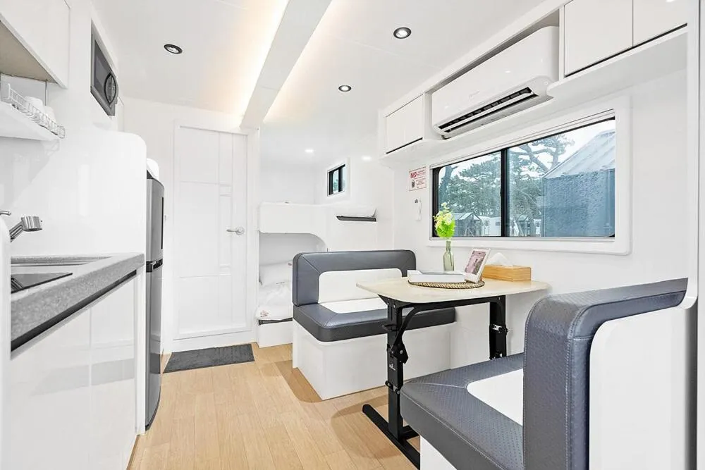 Pohang Uni’s Sea Caravan Homigot Branch