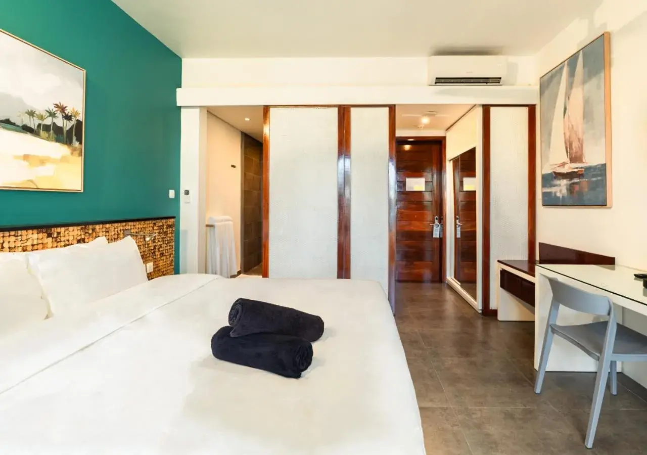 Bedroom, Bed in Mystik Life Style by NEWMARK Bedroom, Bed in Mystik Life Style by NEWMARK