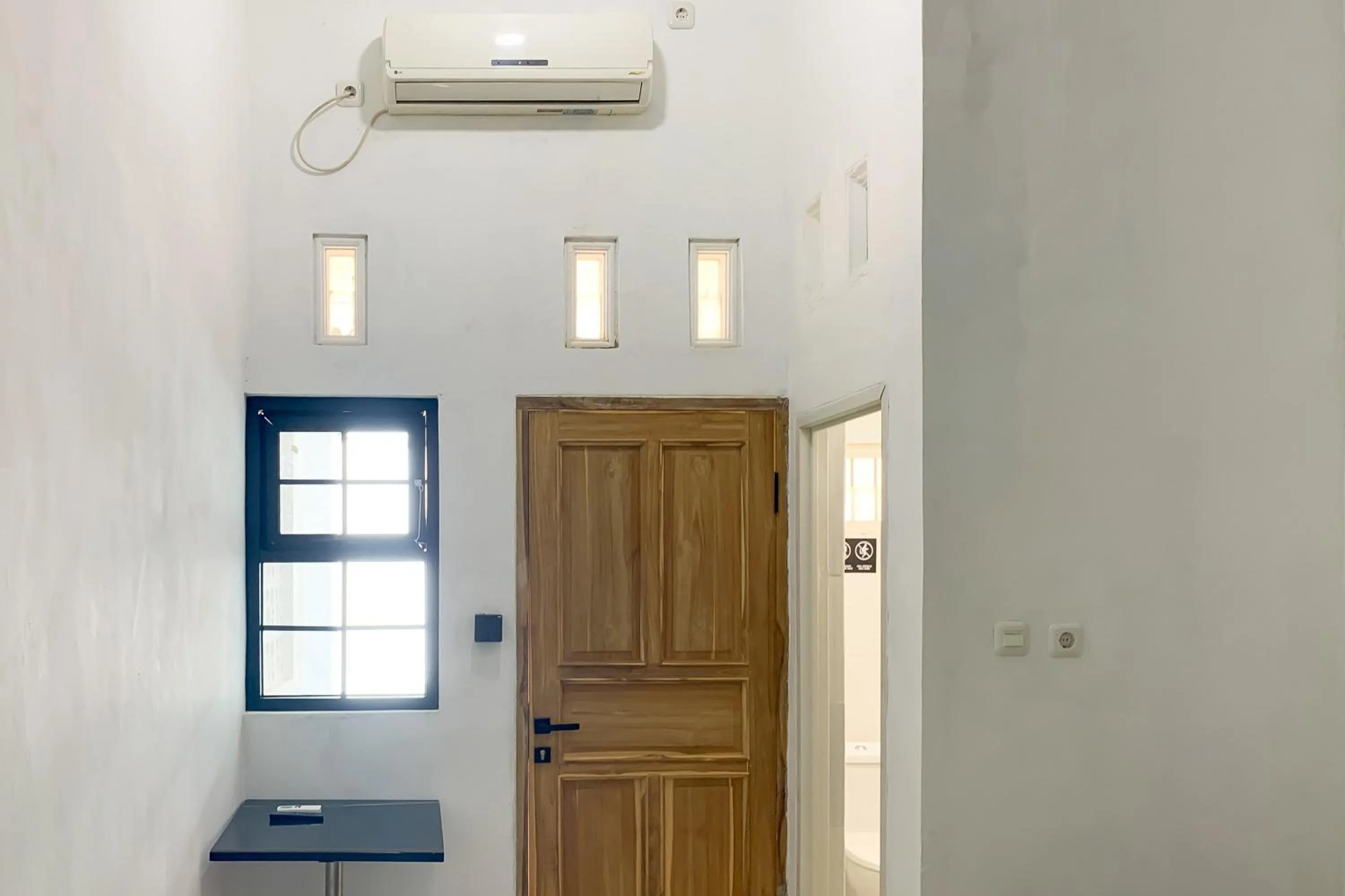 Bathroom in Urbanview Hotel Permata Syariah Garut