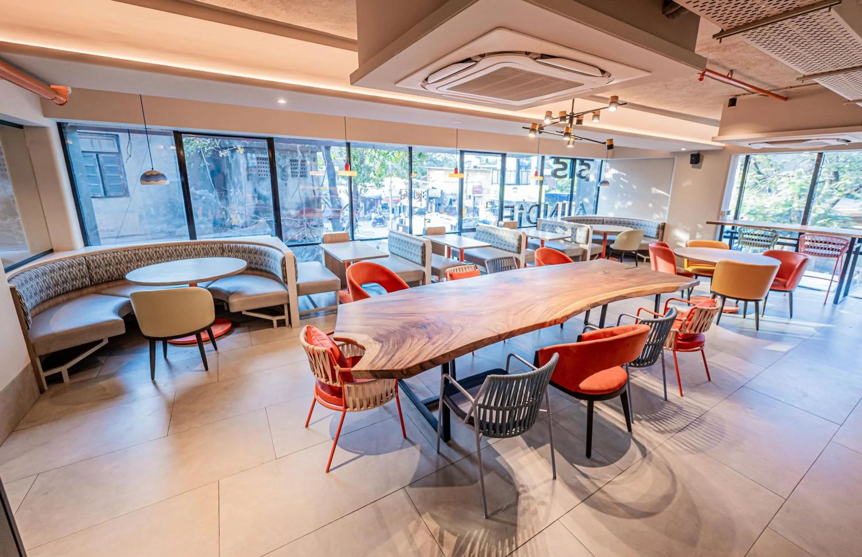 Restaurant/places to eat in Indie Stays Mumbai International Airport