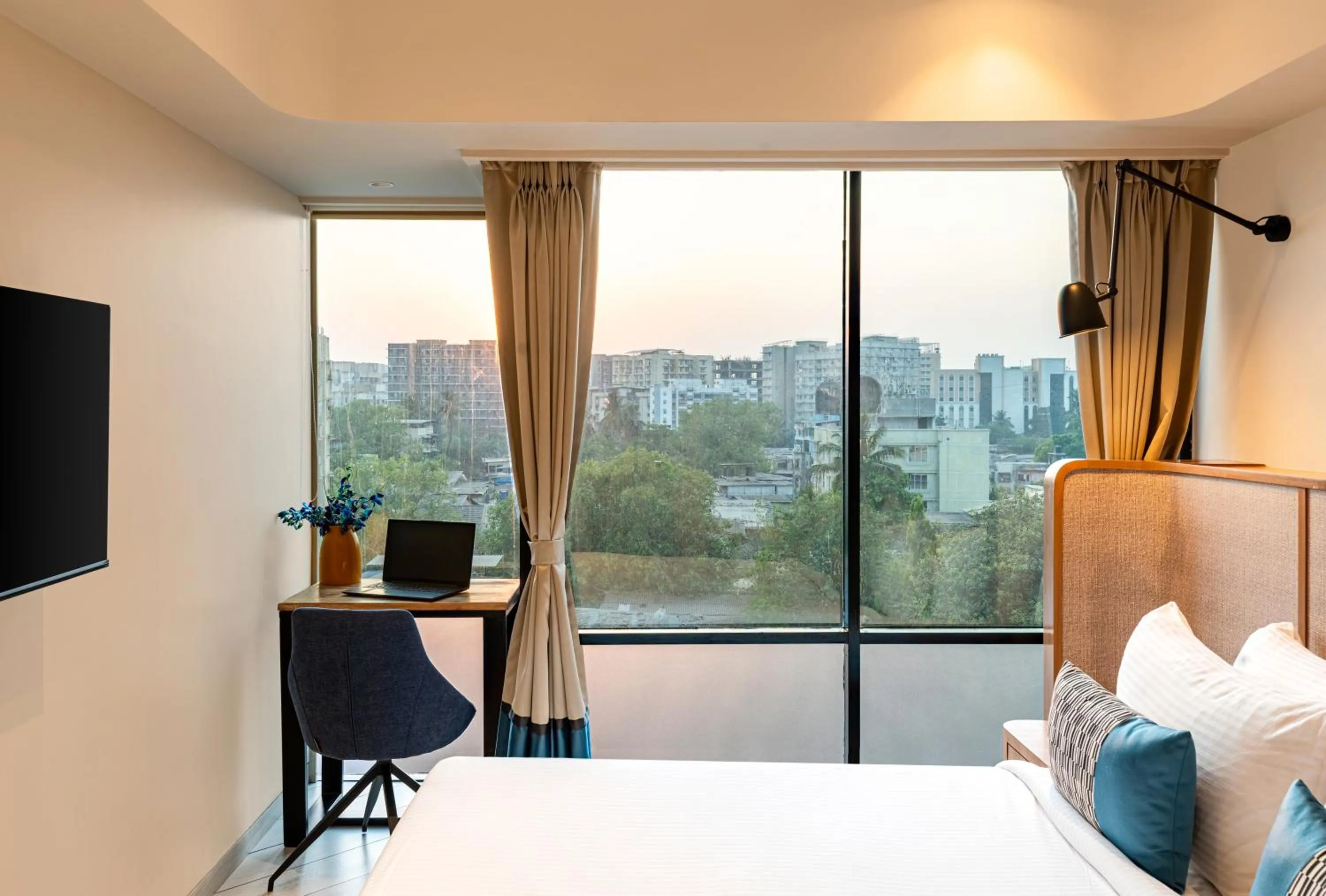 Bed in Indie Stays Mumbai International Airport