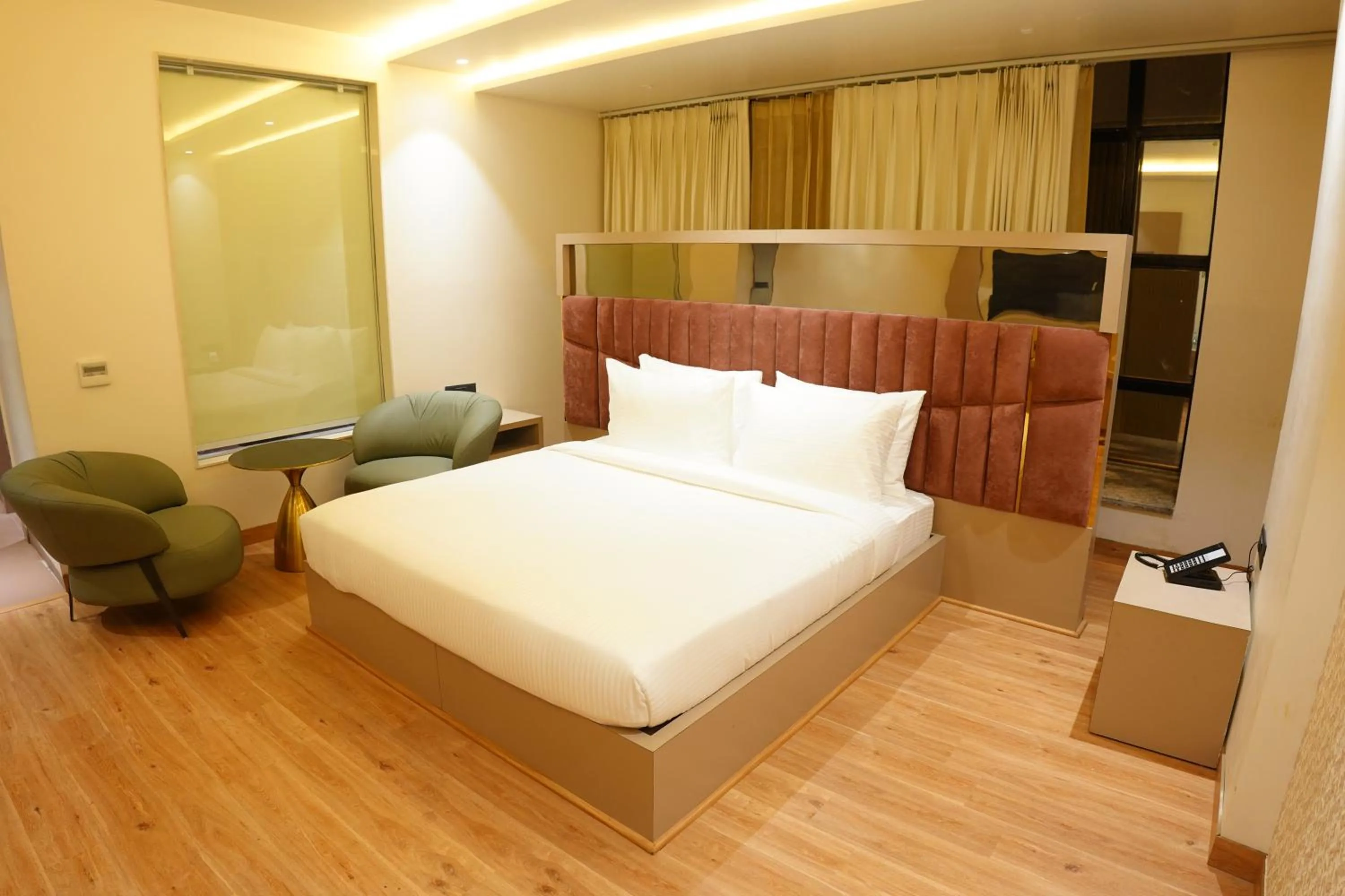 Photo of the whole room in The Pearl Petal