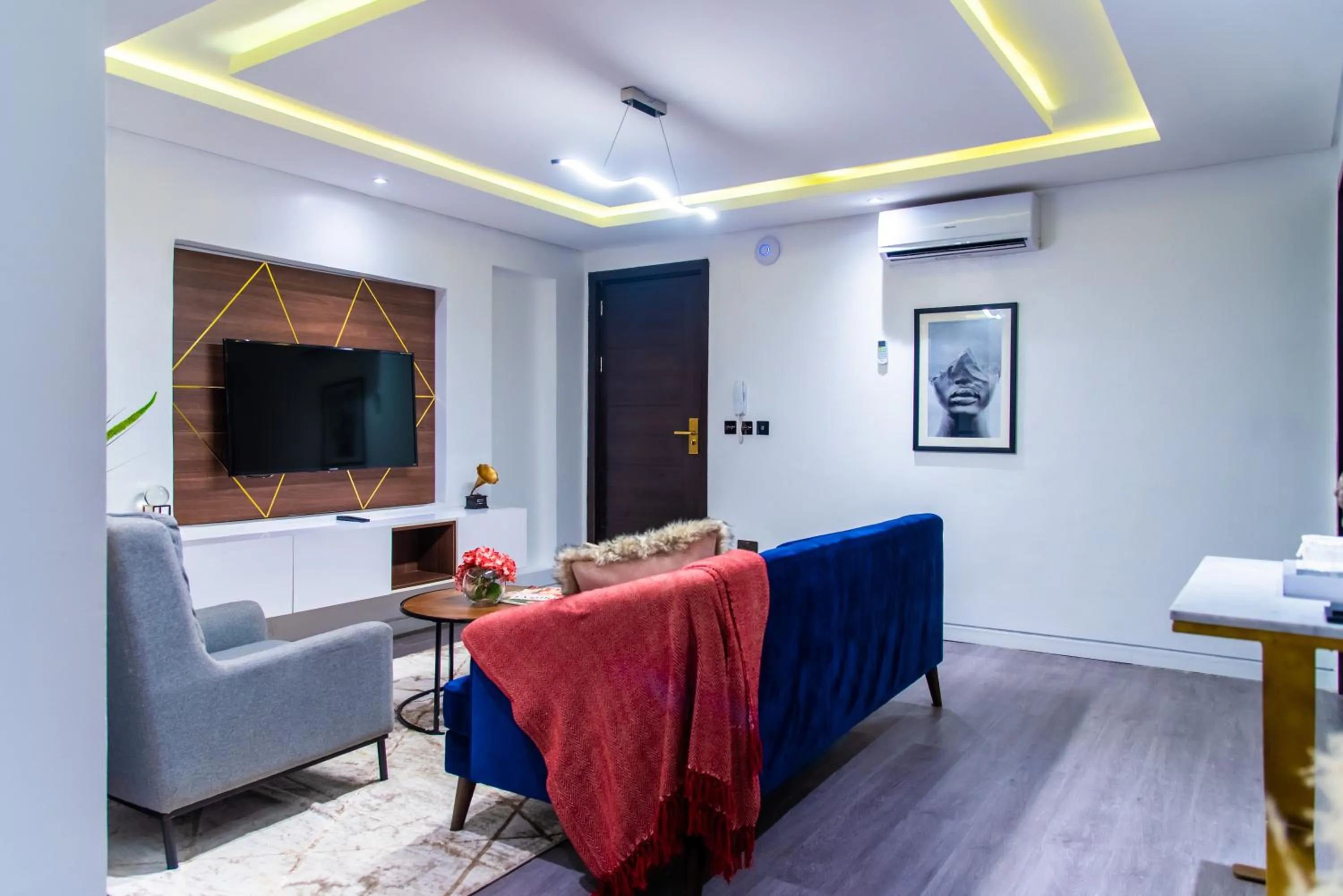TV and multimedia in George Residence Lekki