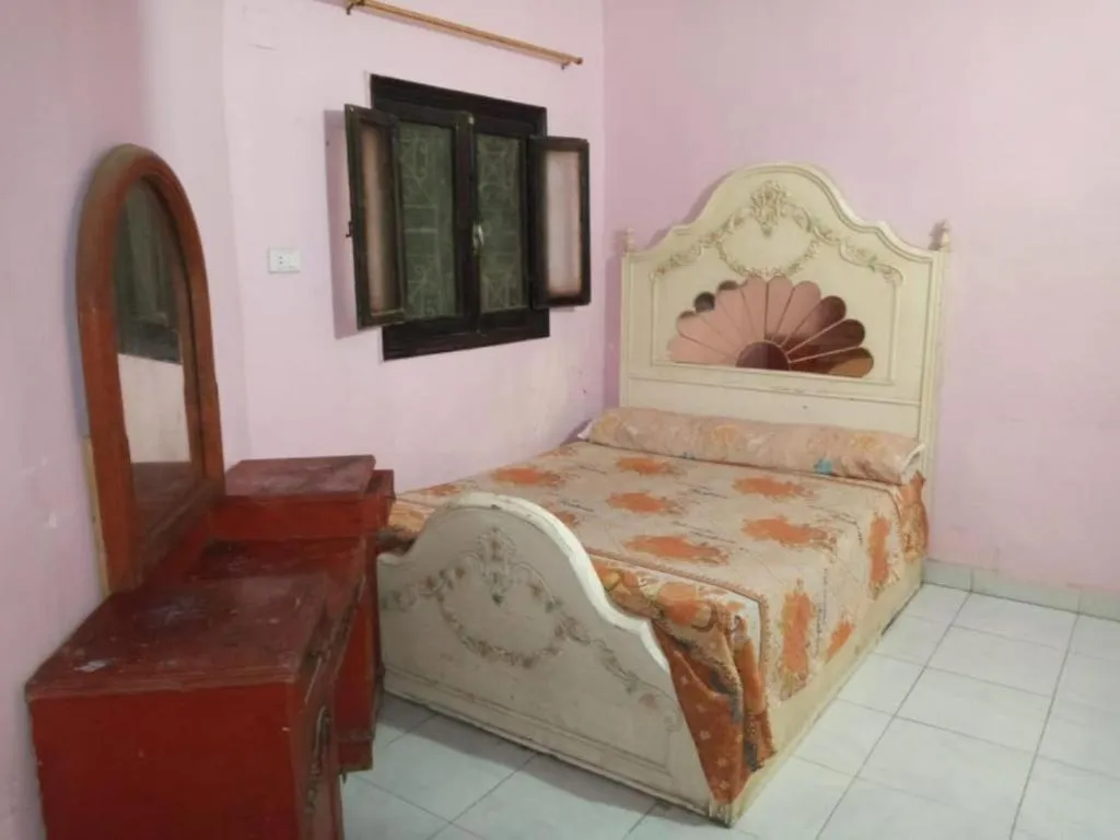 Bed in Pyramids View