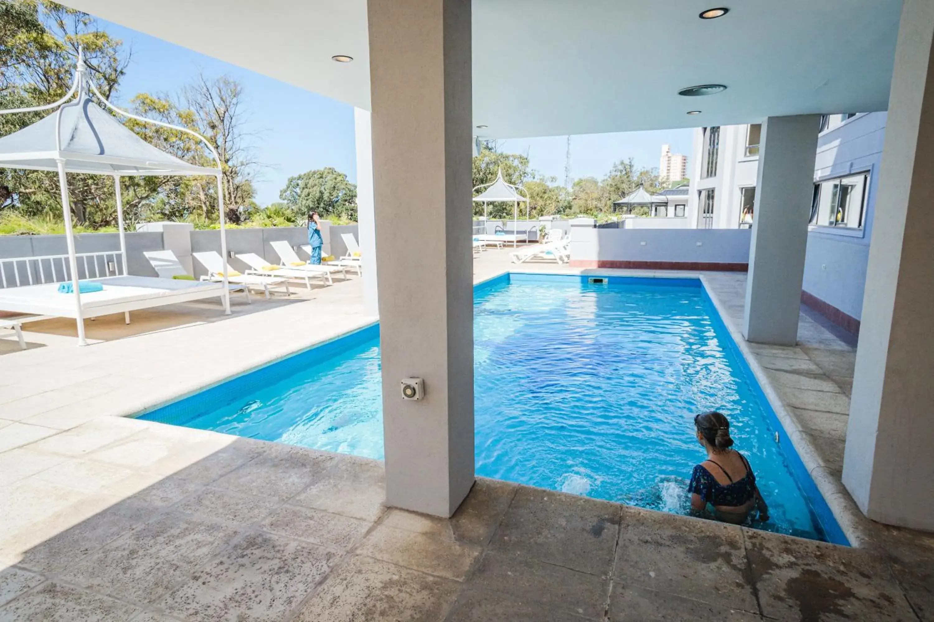Swimming pool in Garden Suites Pinamar Swimming pool in Garden Suites Pinamar