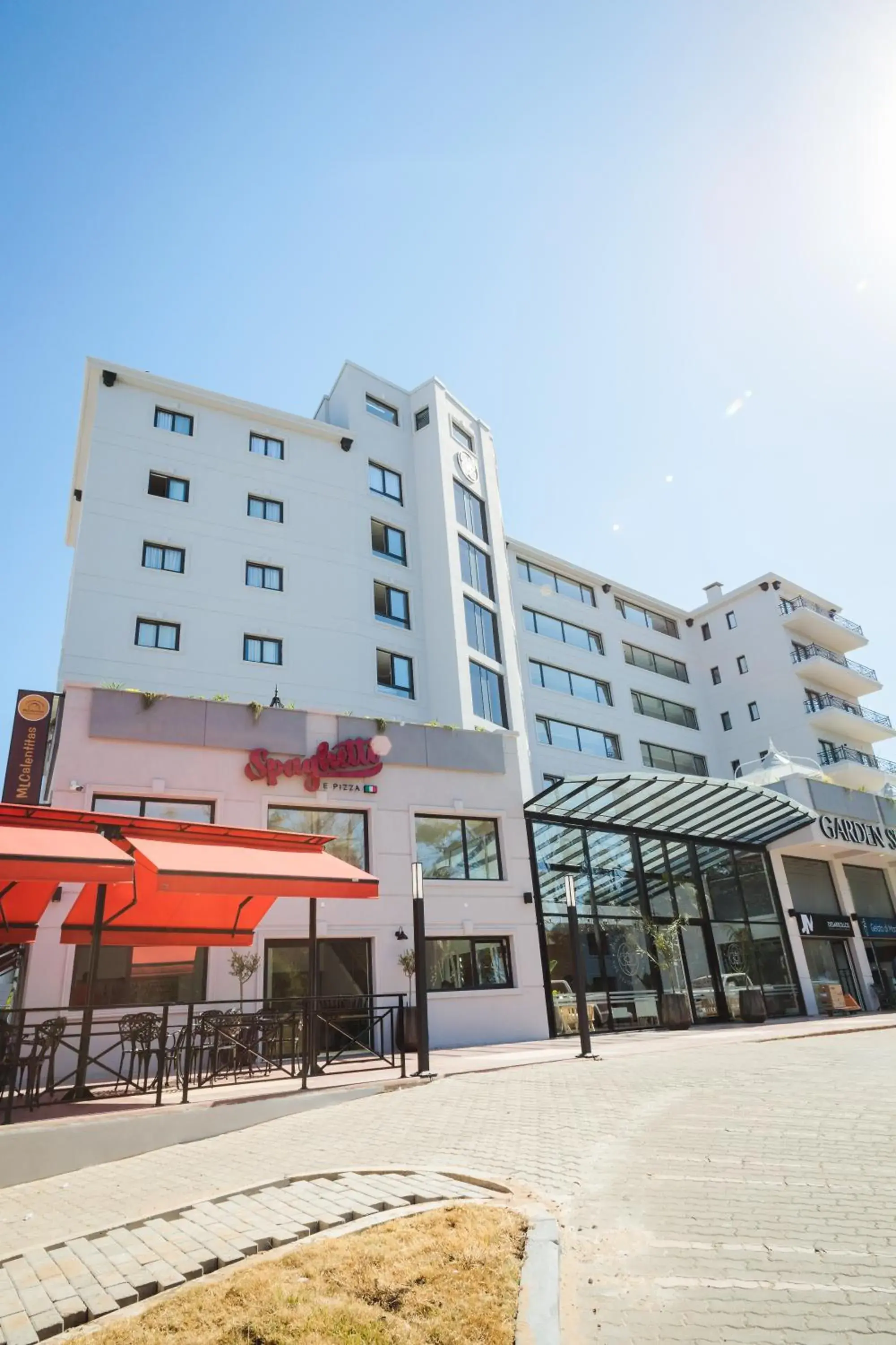 Property building in Garden Suites Pinamar Property building in Garden Suites Pinamar