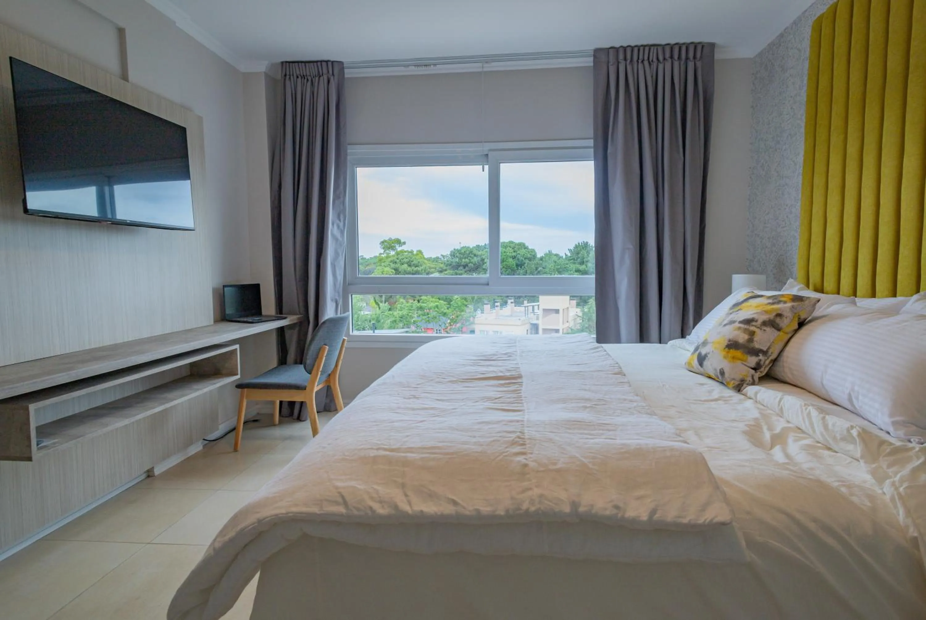 Bedroom, Bed in Garden Suites Pinamar