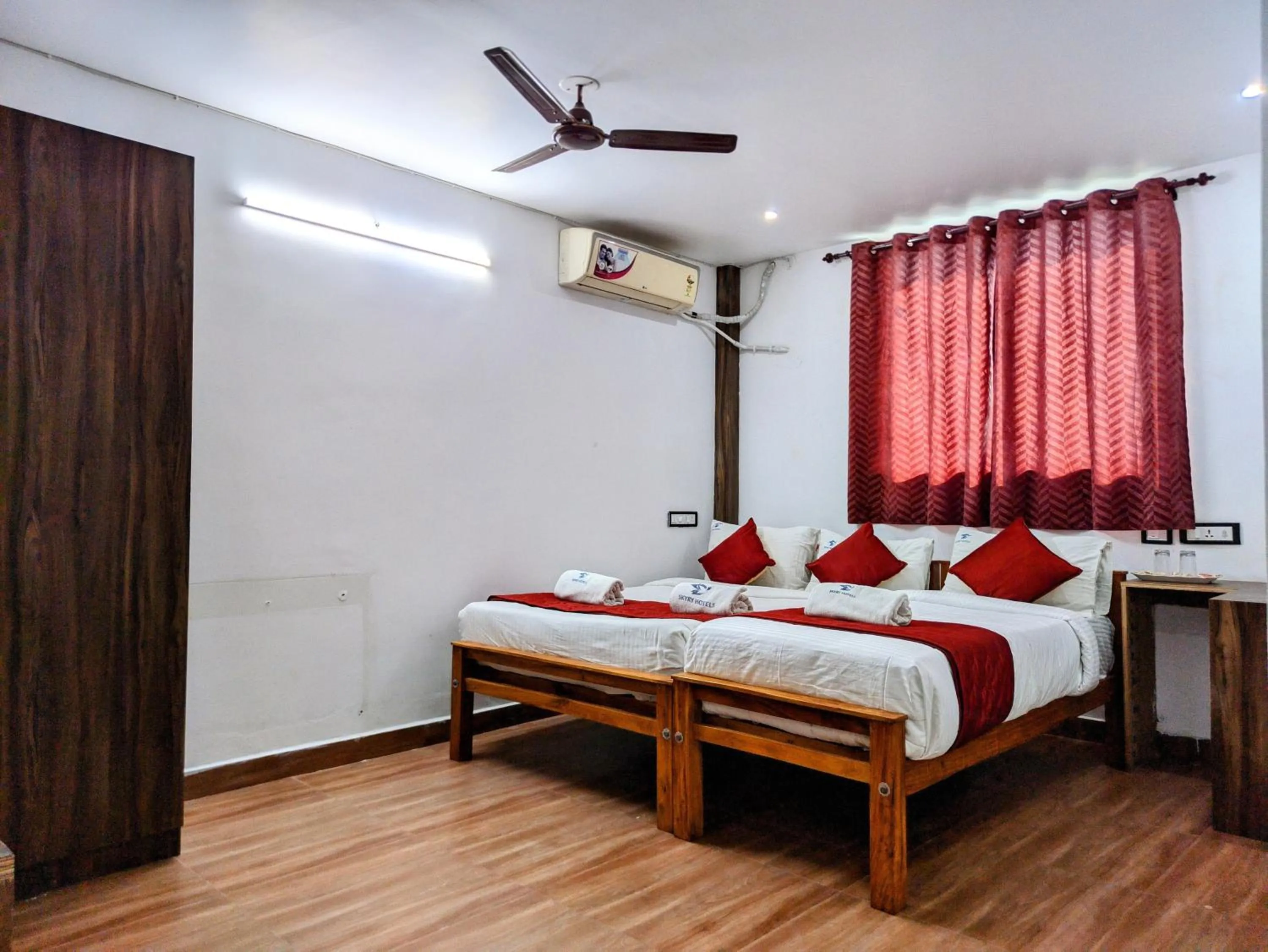 Bed in Skyry Hotels Singanallur
