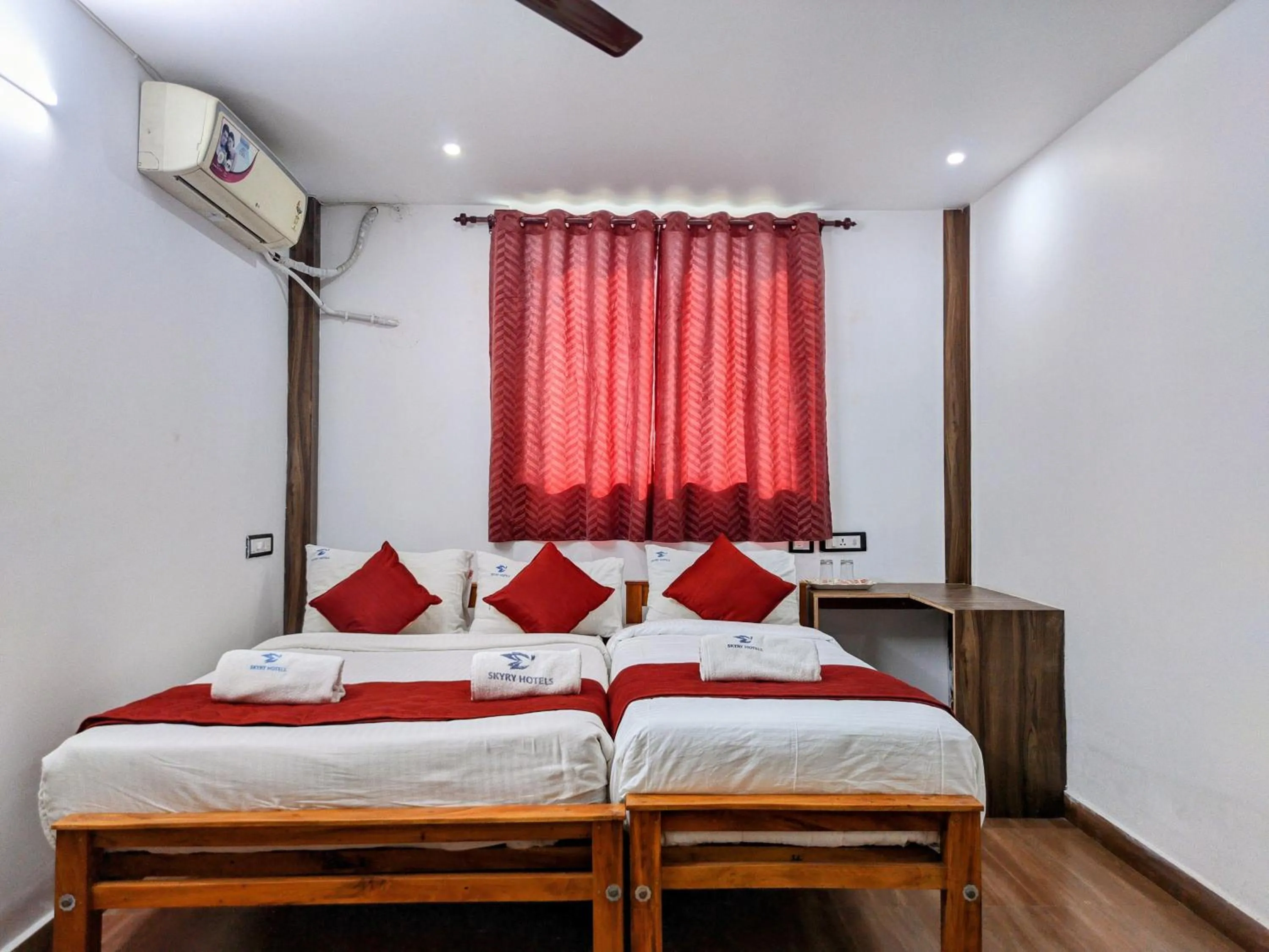Bed in Skyry Hotels Singanallur