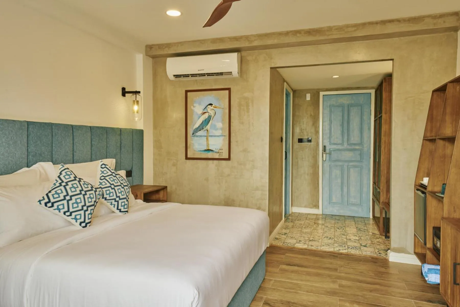 Bed in Beach Hotel Dhigurah