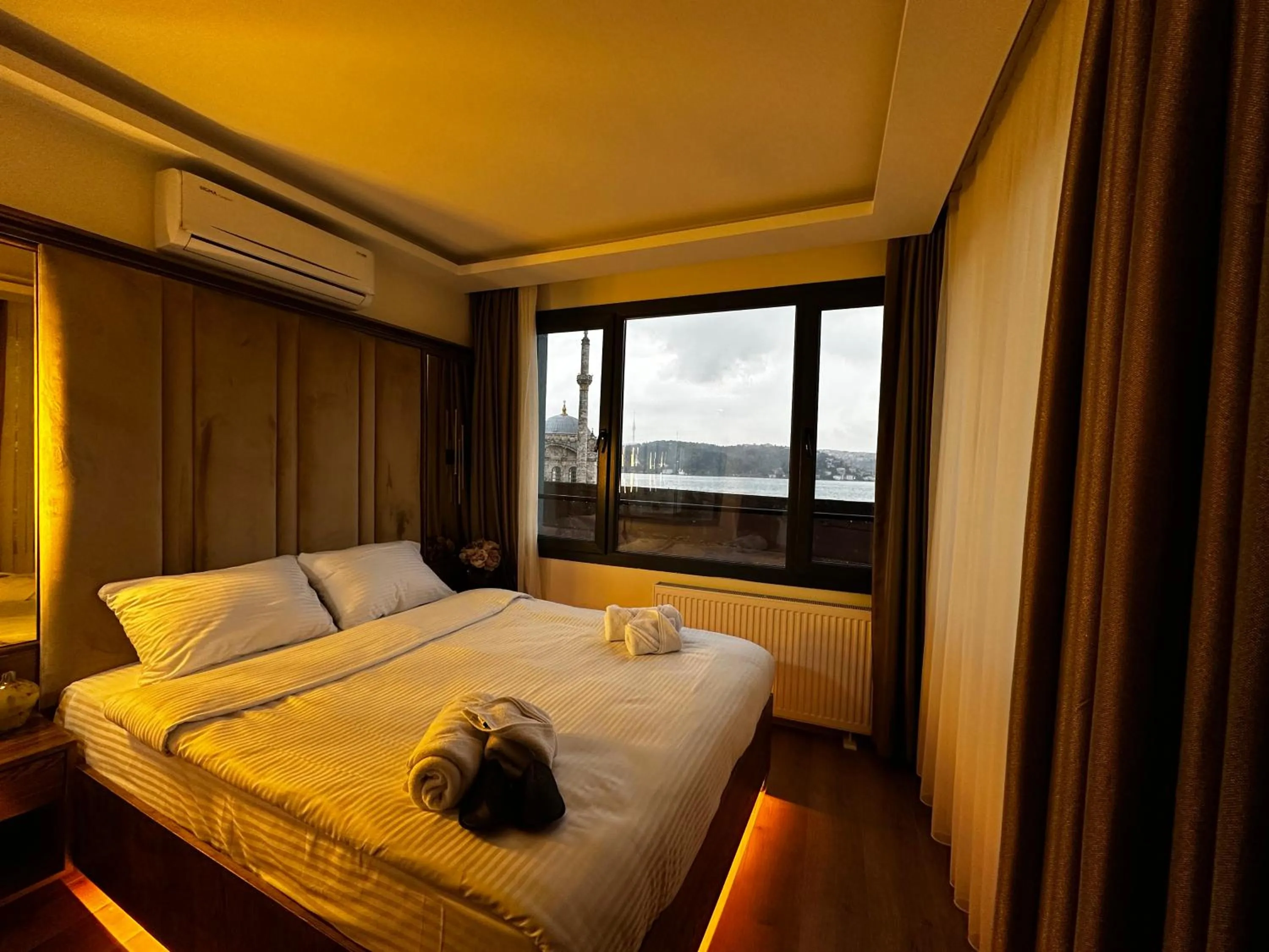 Bed in Lokka Hotel Ortakoy