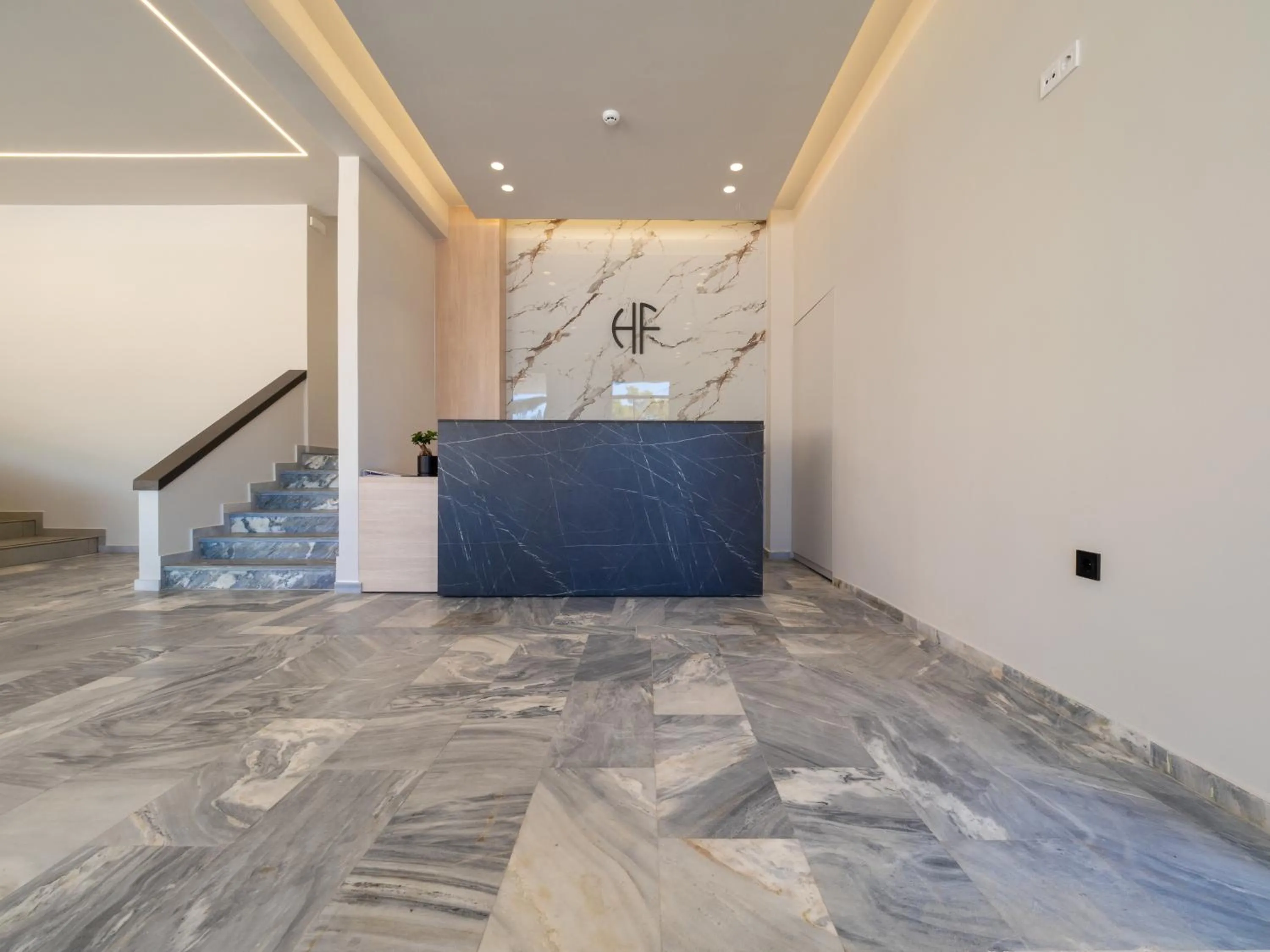Finikounda Hotel