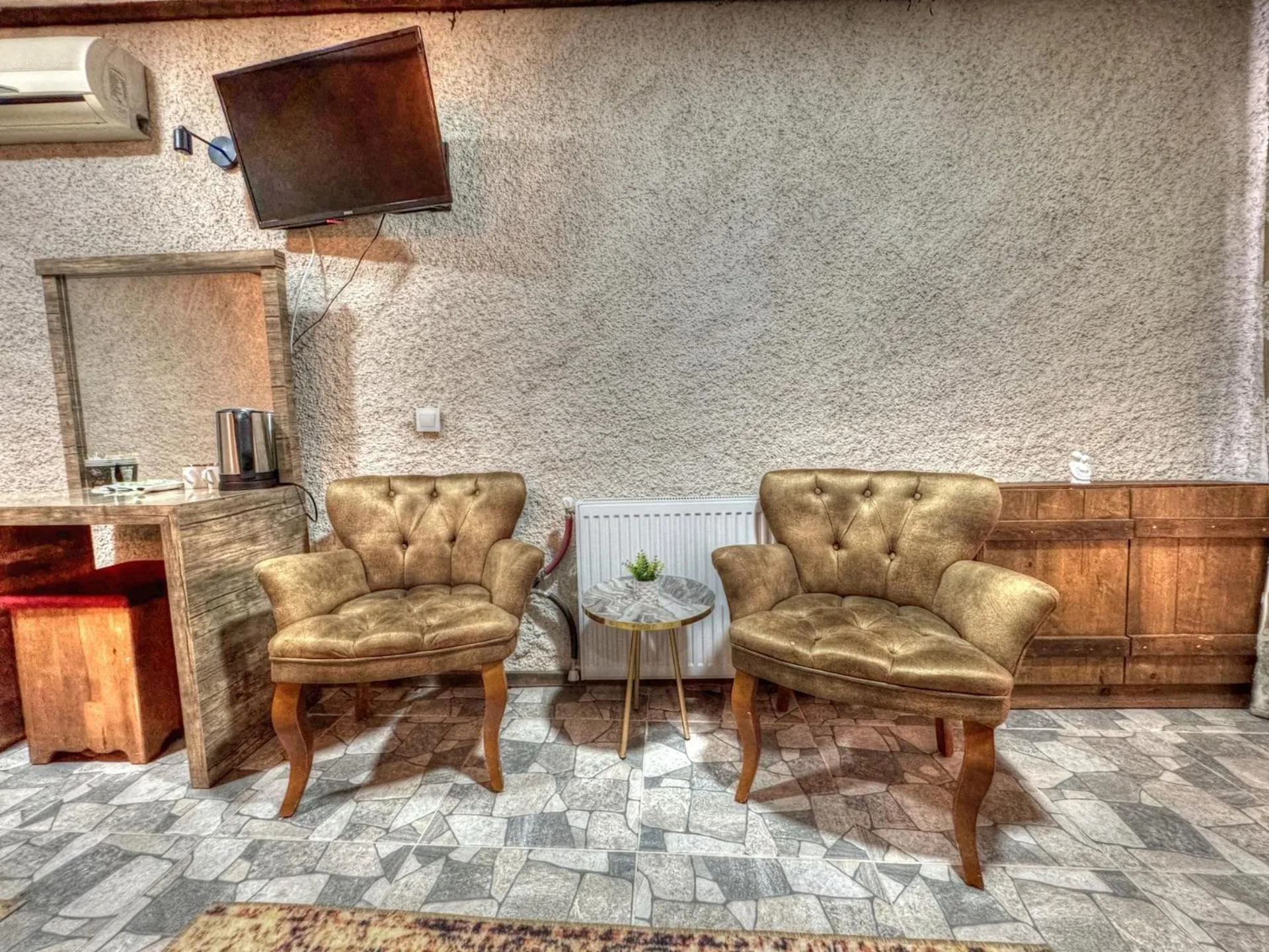 TV and multimedia in Panda Stone House