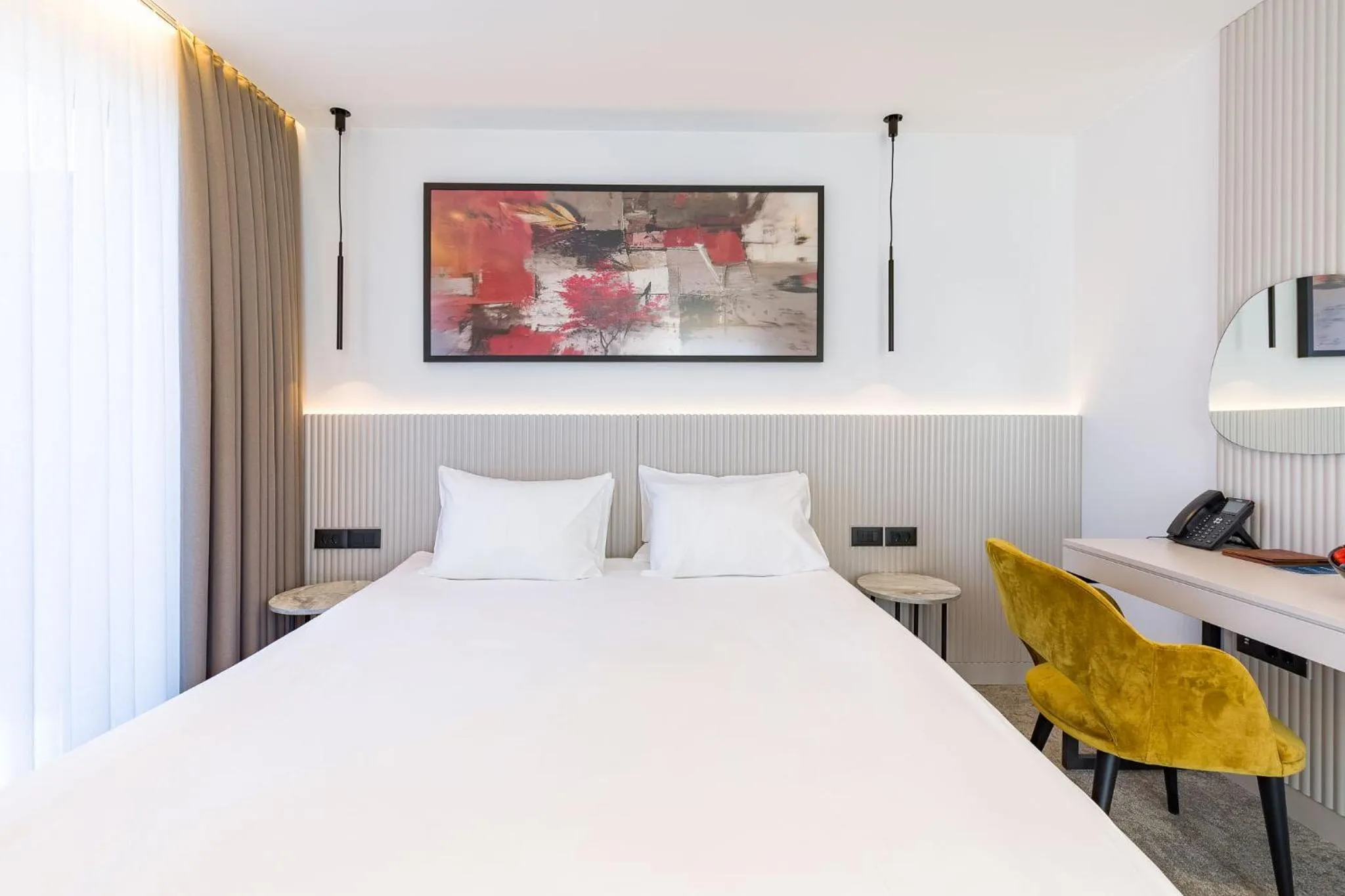 Bed in Regnum Banya Thermal Hotel