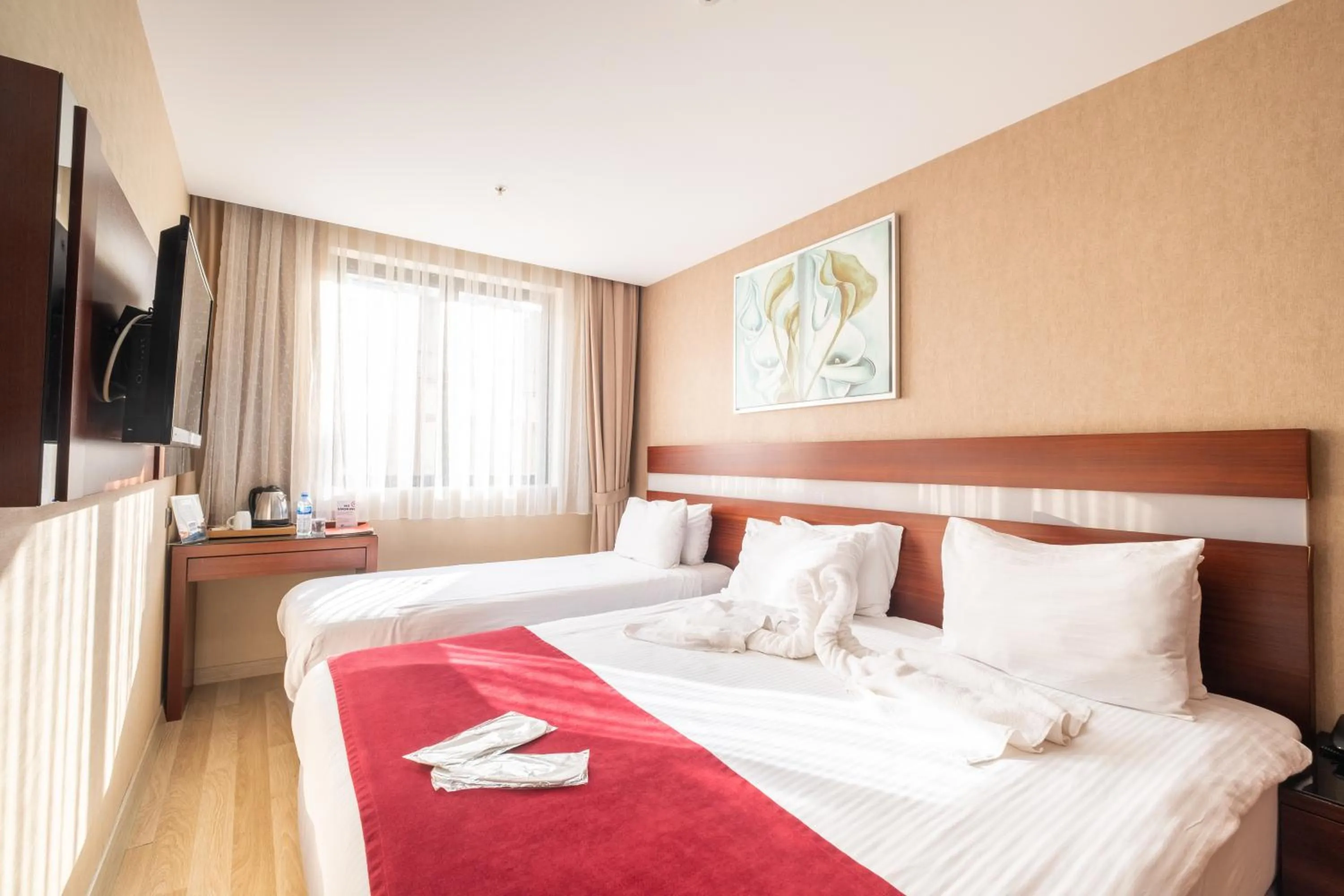 Bed in Park by Clover Nişantaşı Harbiye Şişli