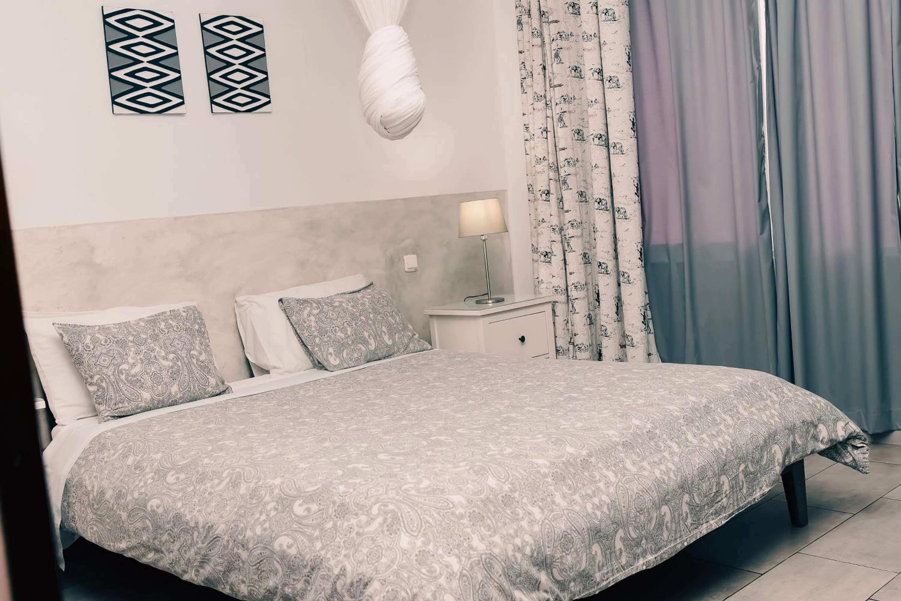 Bed in 5 Swiss Hotel