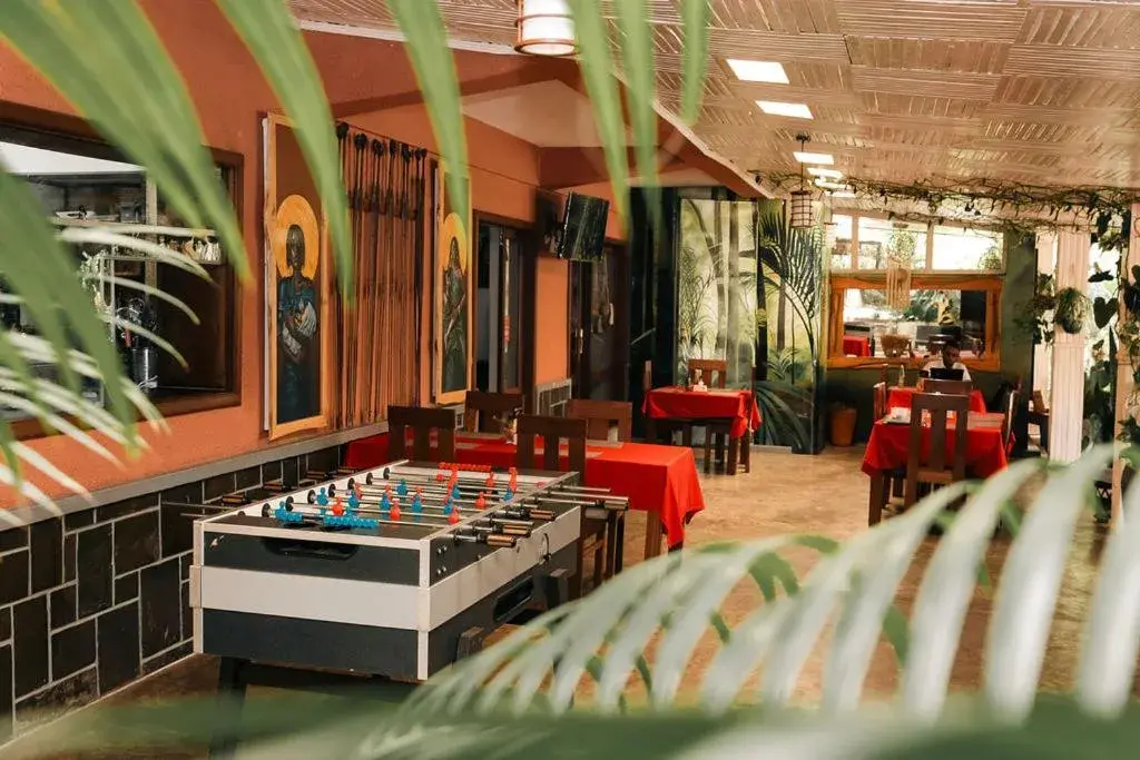 Restaurant/places to eat in 5 Swiss Hotel Restaurant/places to eat in 5 Swiss Hotel