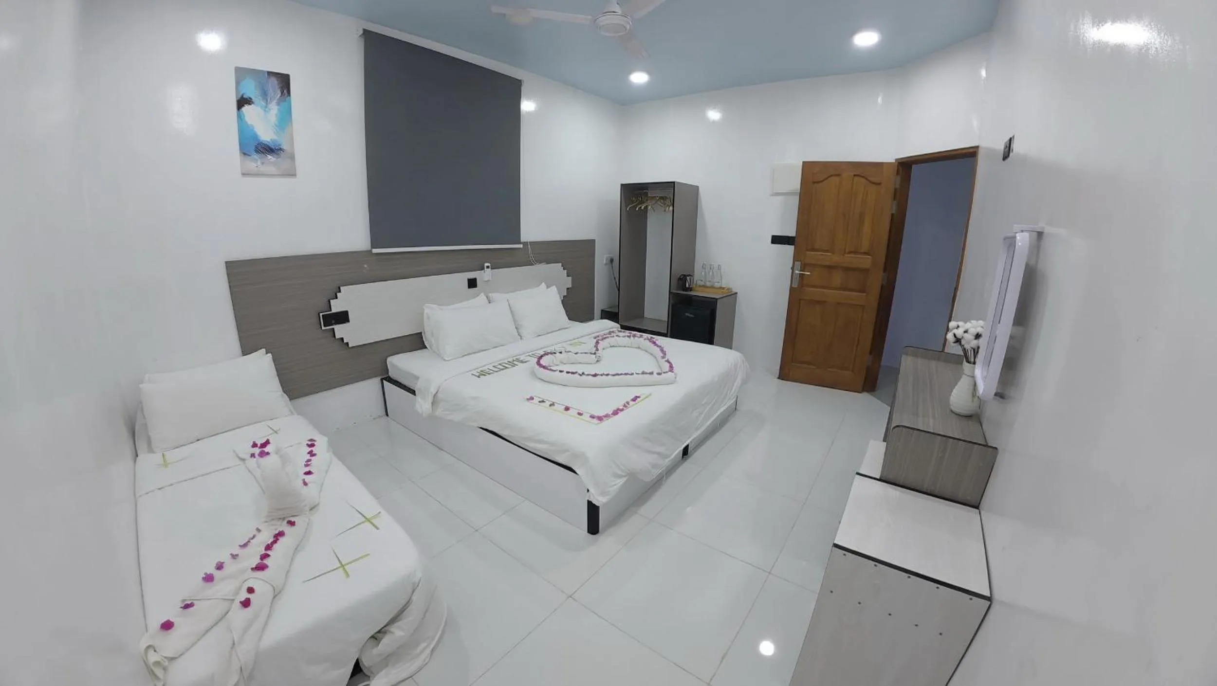 Bed in Skyinn omadhoo
