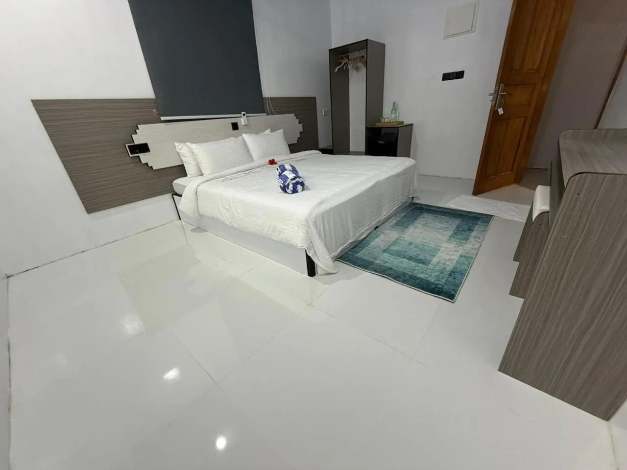 Bed in Skyinn omadhoo