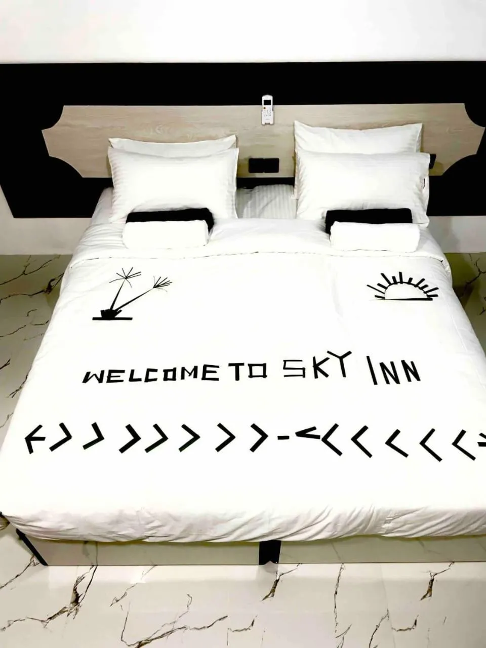 Bed in Skyinn omadhoo