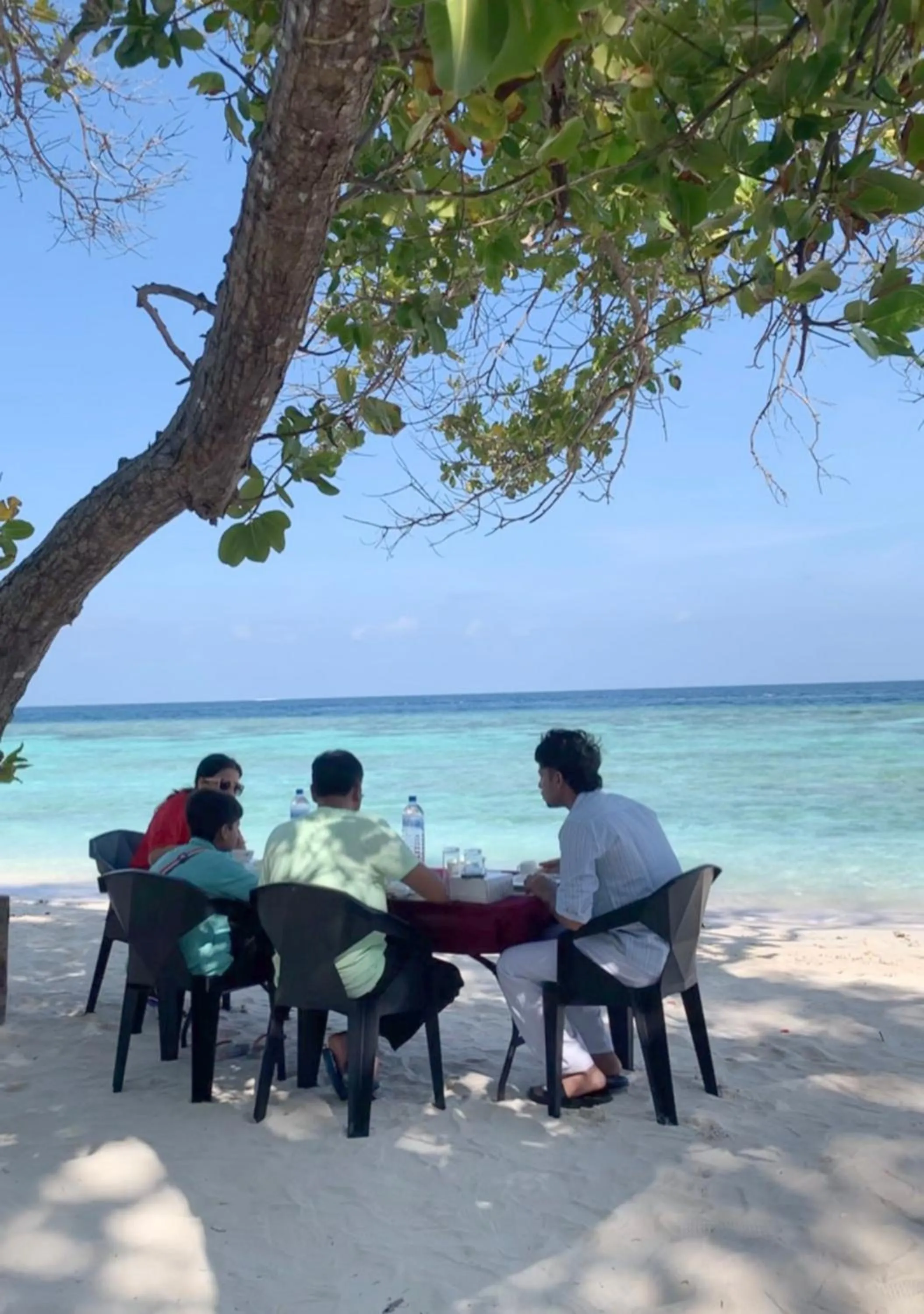 Day in Skyinn omadhoo