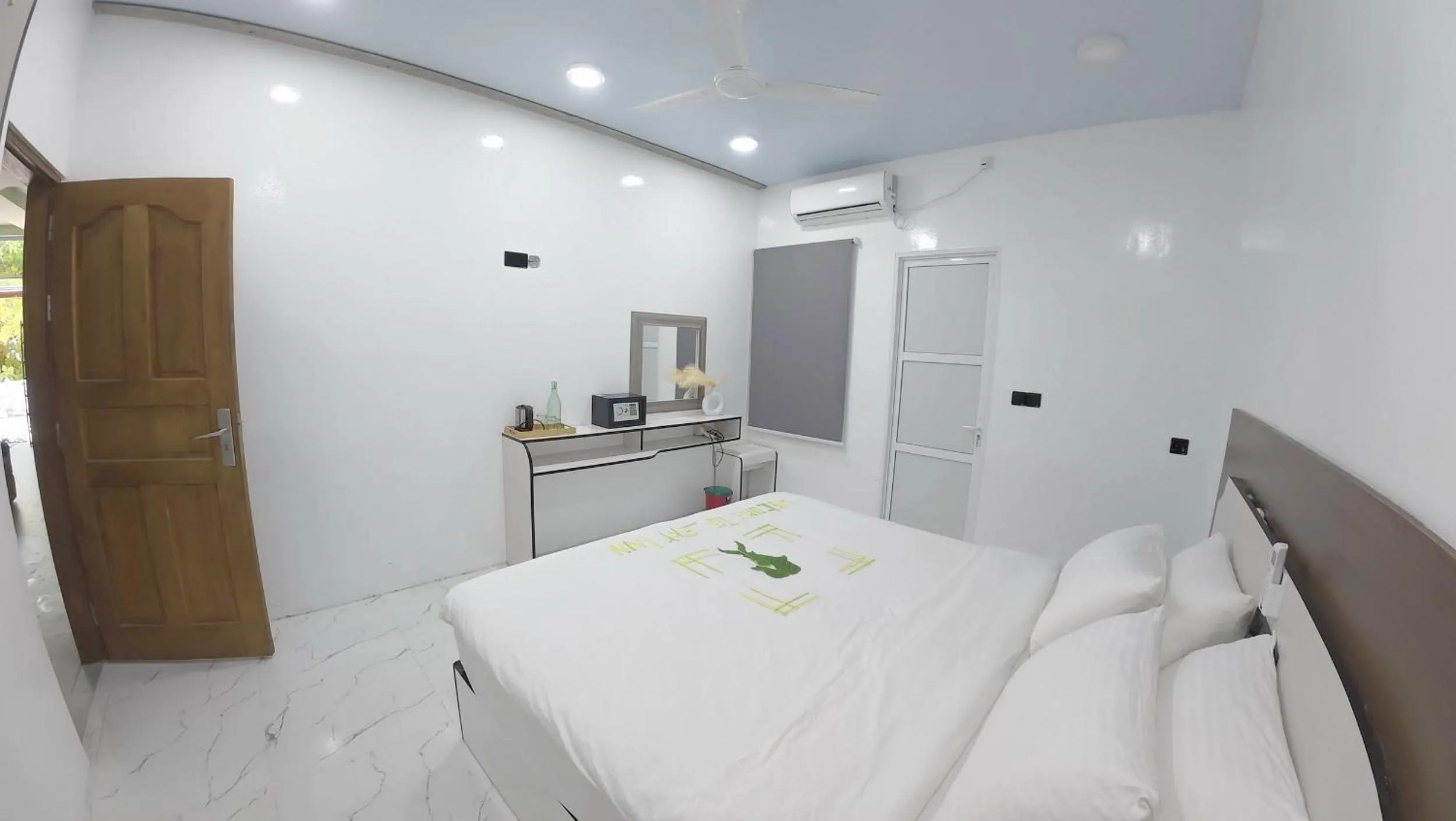Bed in Skyinn omadhoo