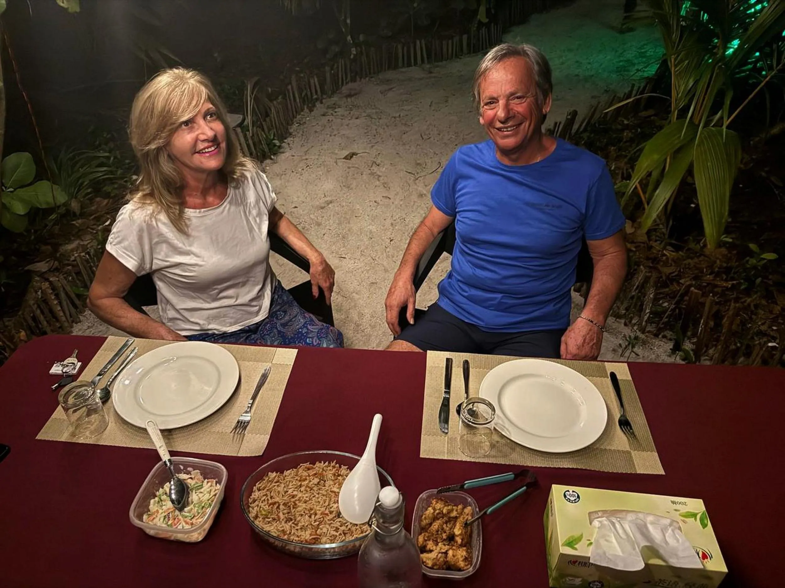 Night in Skyinn omadhoo