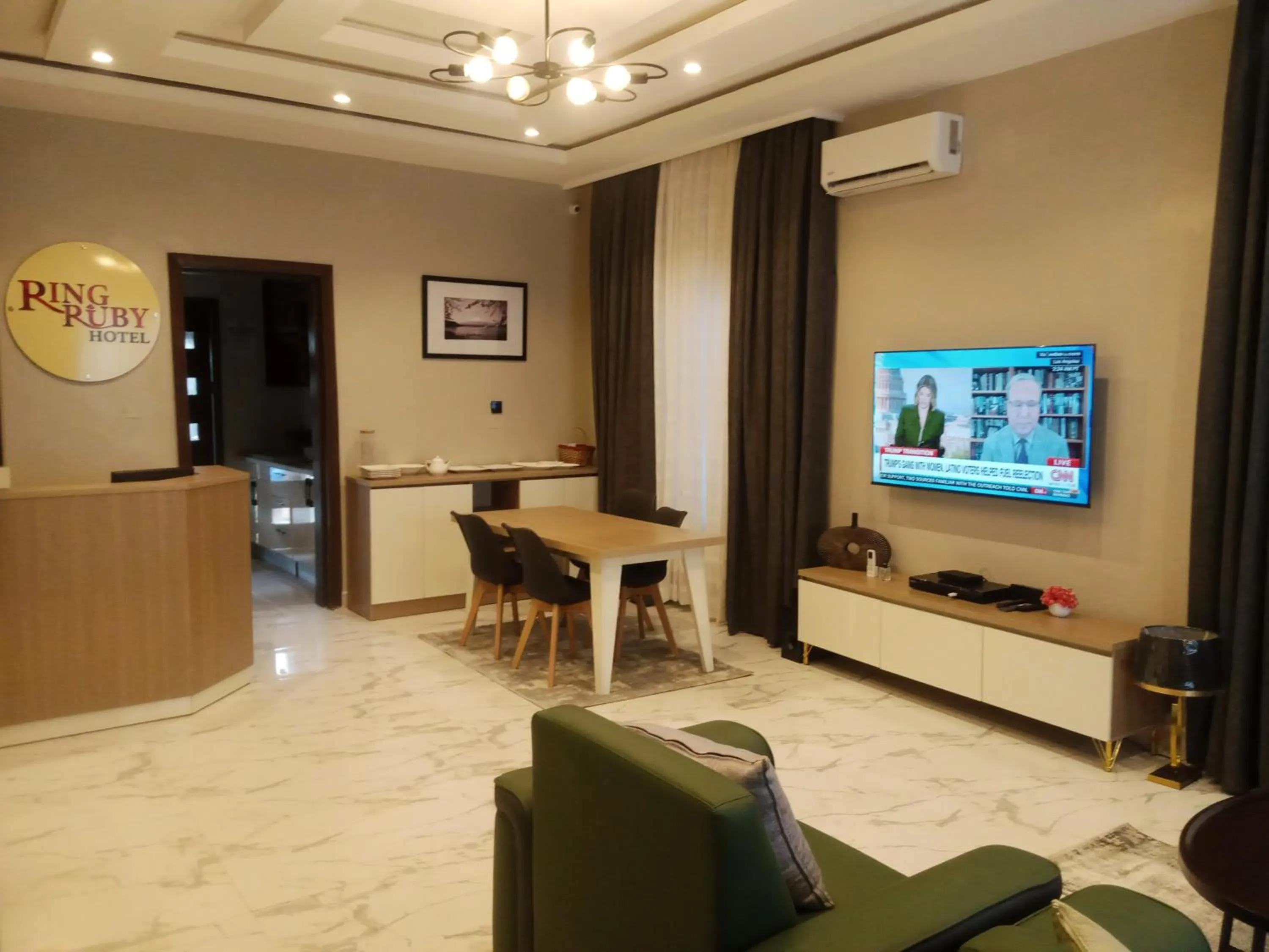 Lobby or reception in Ringruby Hotel, Eso Close