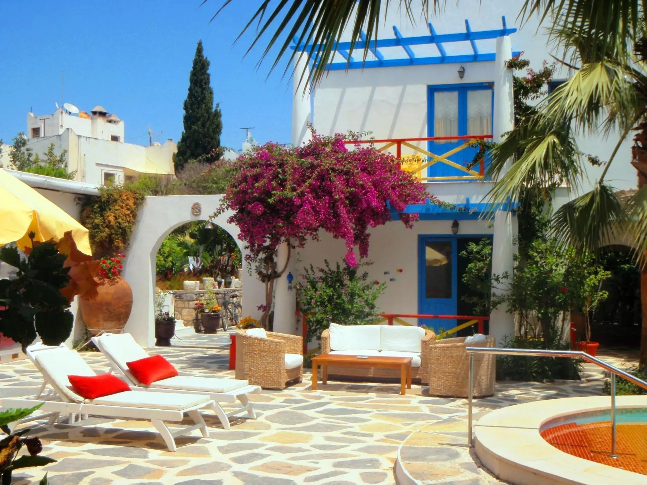 Facade/entrance in Su Hotel - Bodrum Facade/entrance in Su Hotel - Bodrum