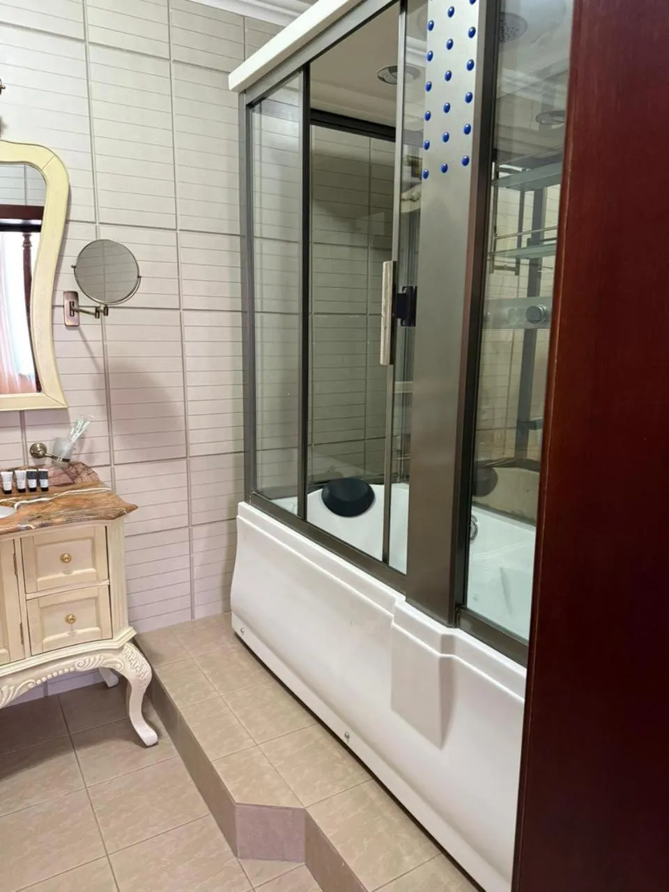Vintage Boutique Hotel