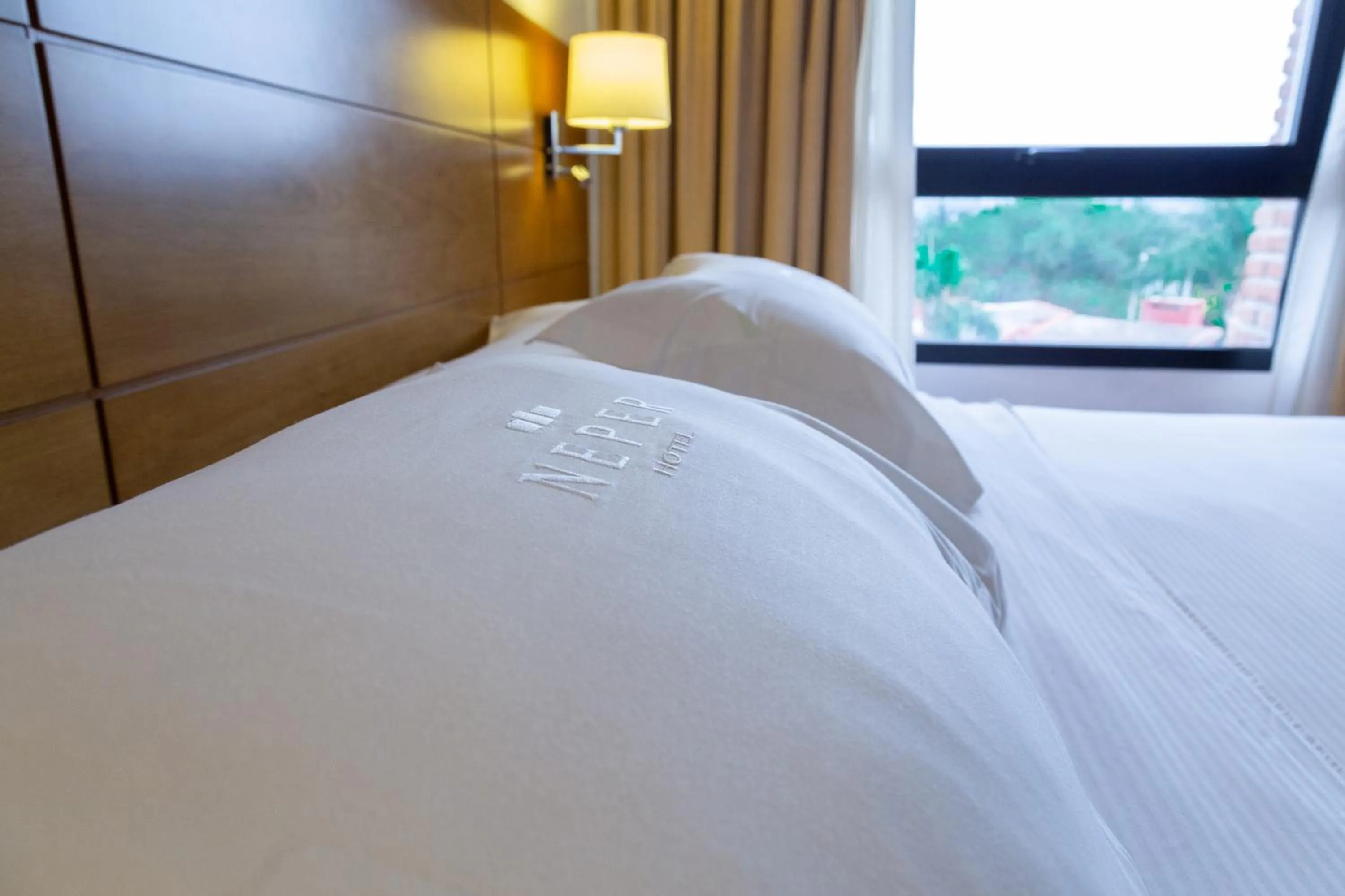 Garden view, Bed in Neper Hotel