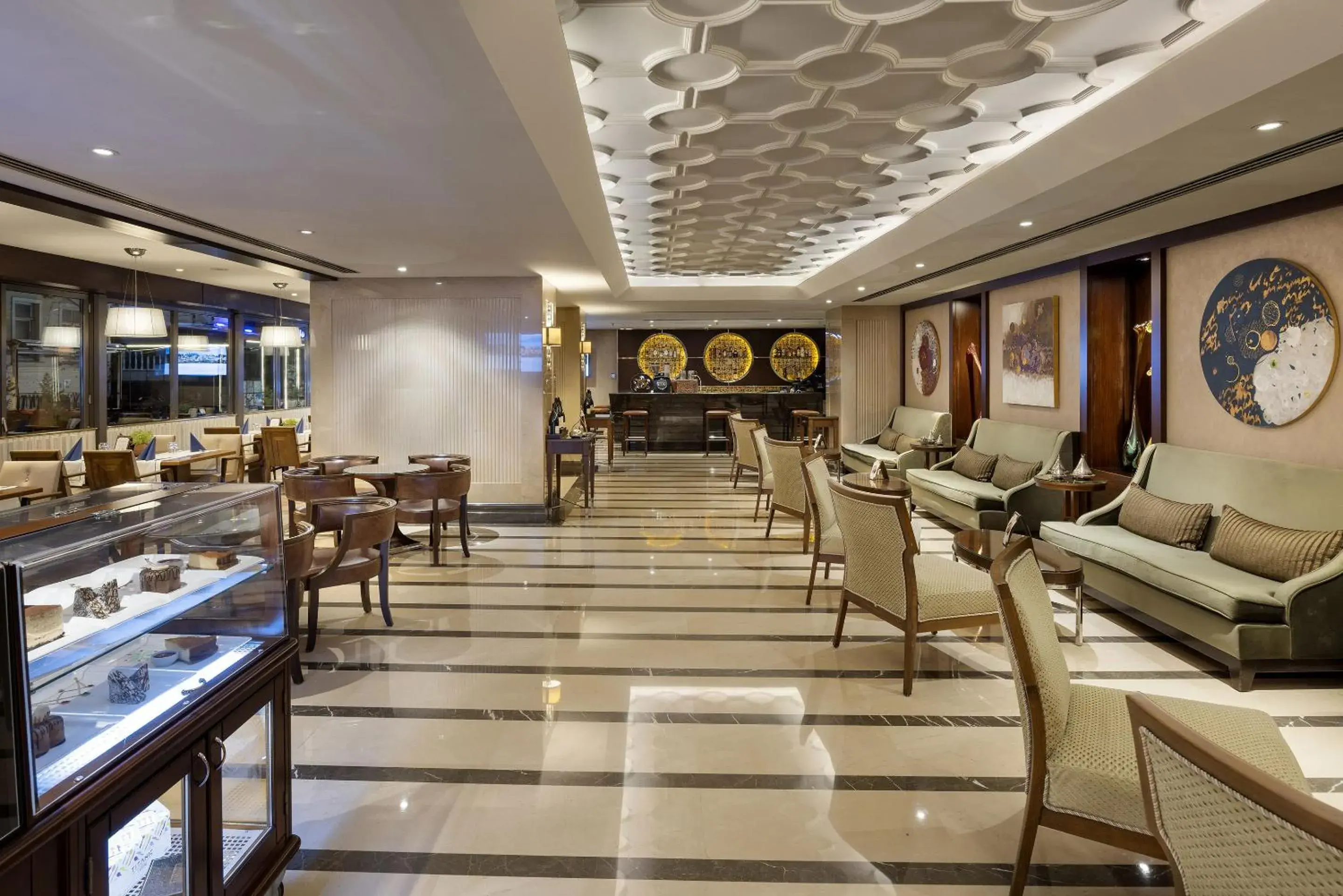 Restaurant/places to eat in Titanic City Taksim Restaurant/places to eat in Titanic City Taksim