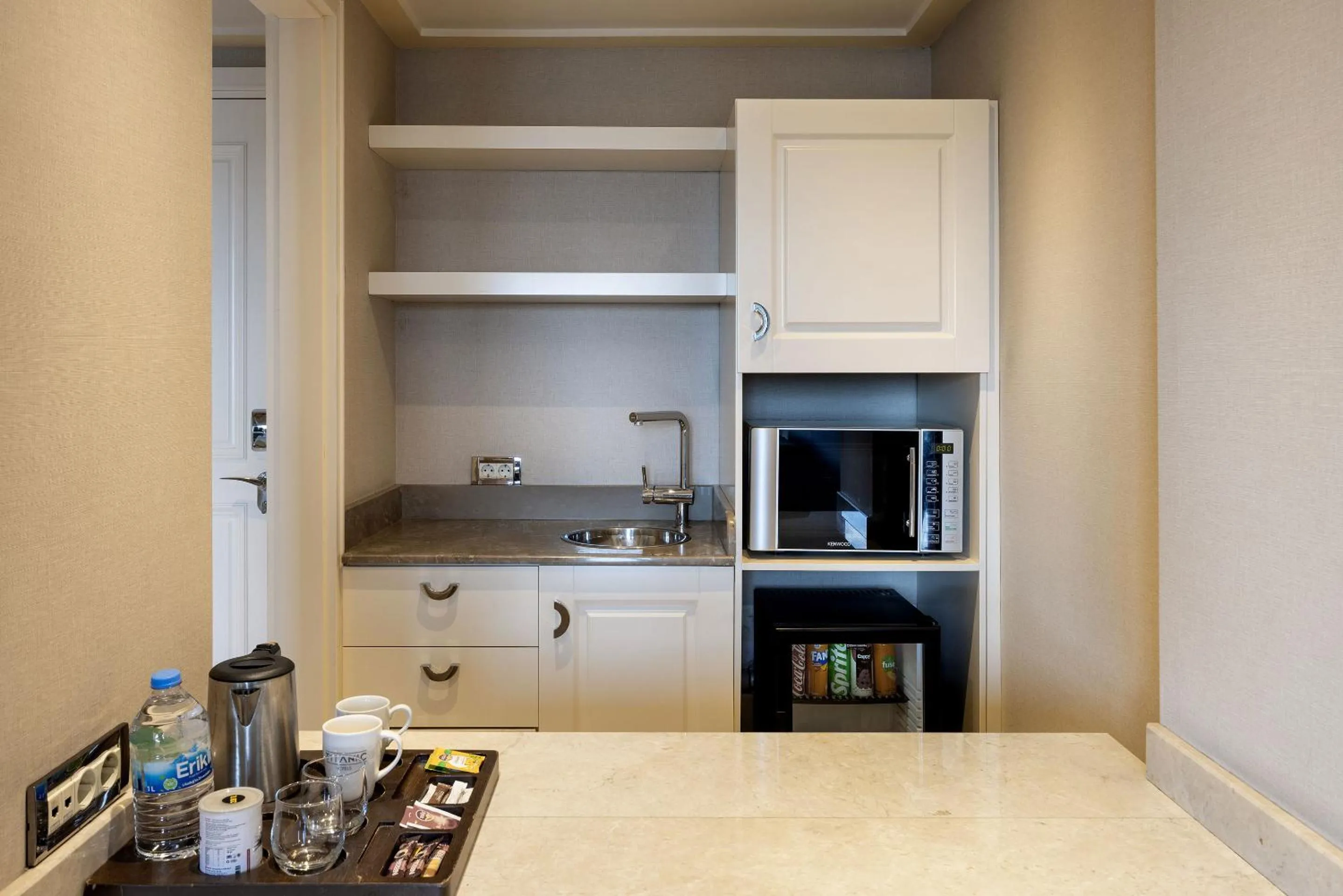 Coffee/tea facilities in Titanic City Taksim