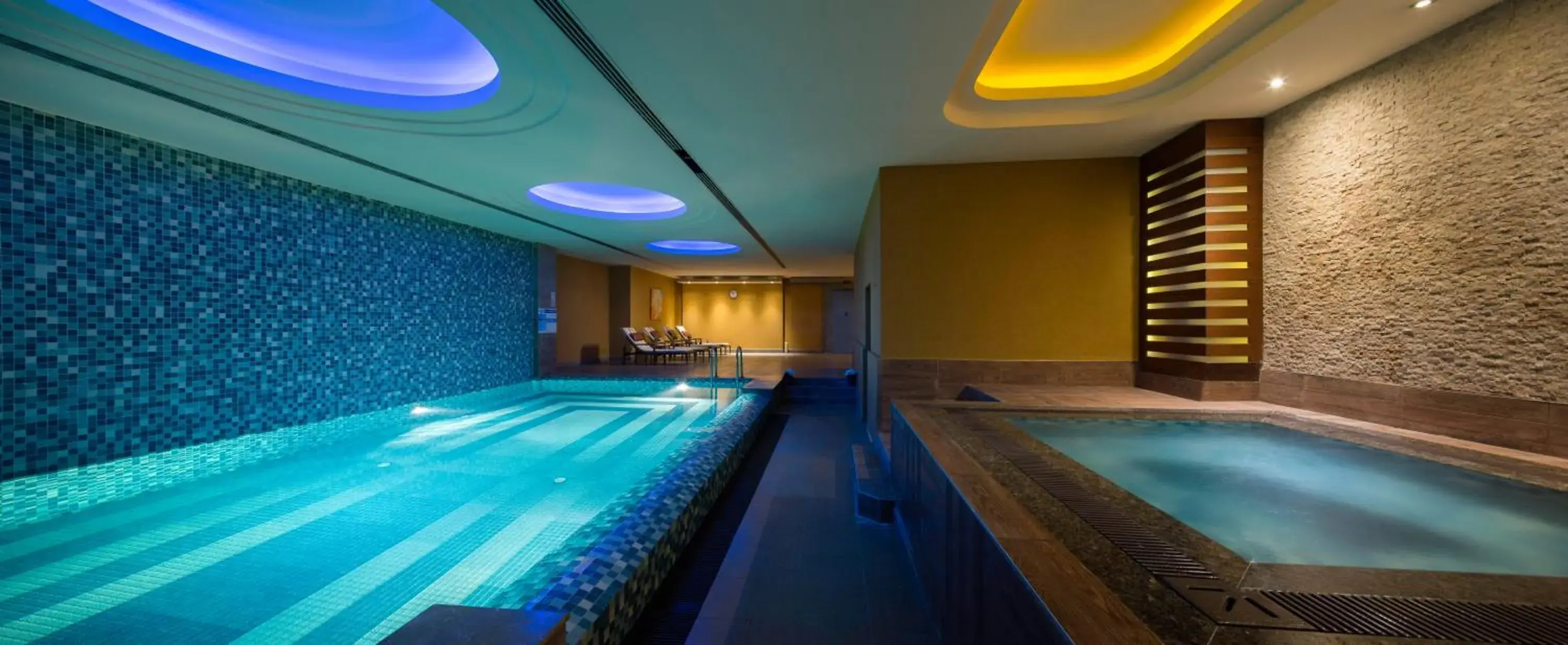 Swimming pool in Titanic City Taksim Swimming pool in Titanic City Taksim