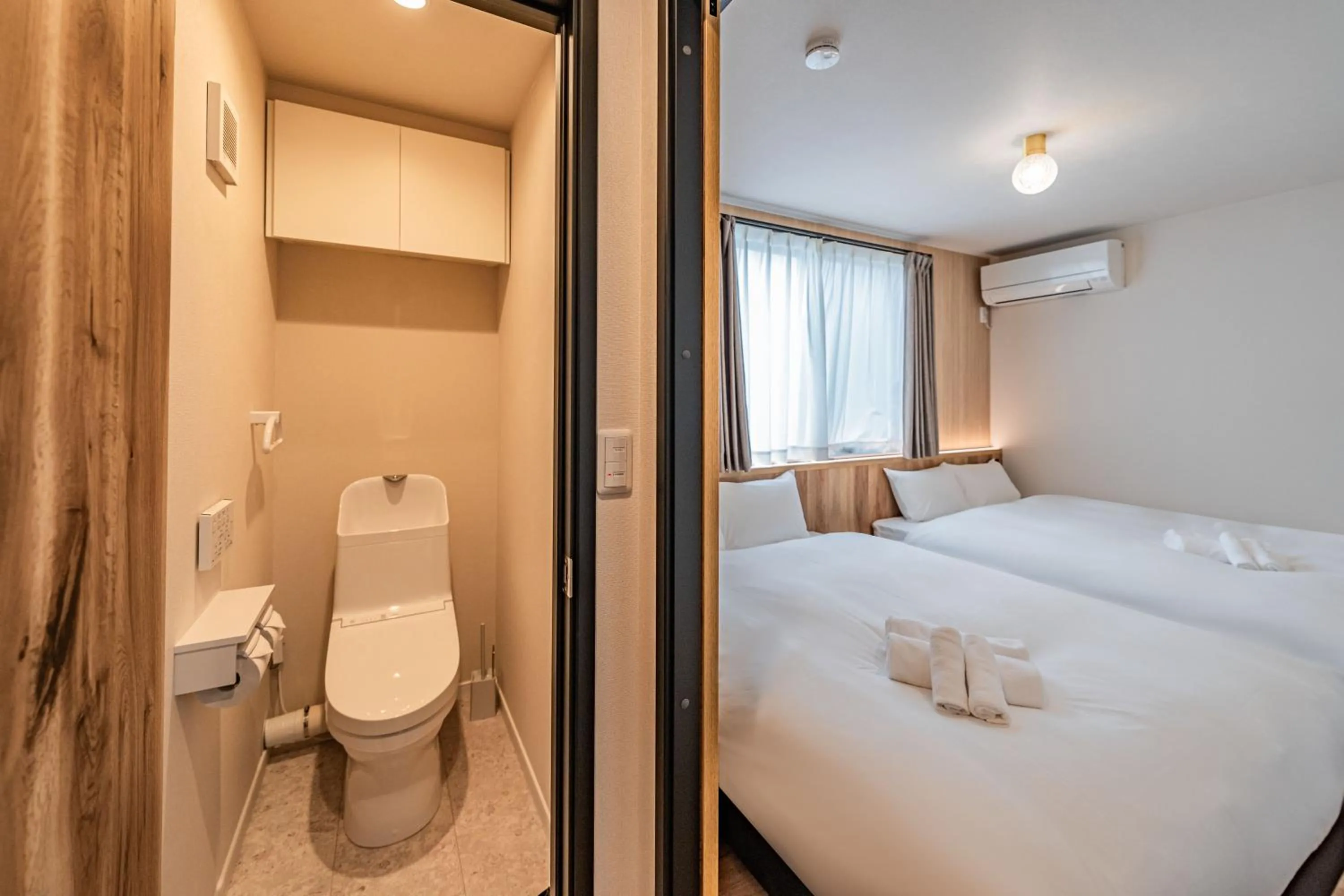 Toilet, Bed in Apartment Hotel 11 Villa Hanazonocho