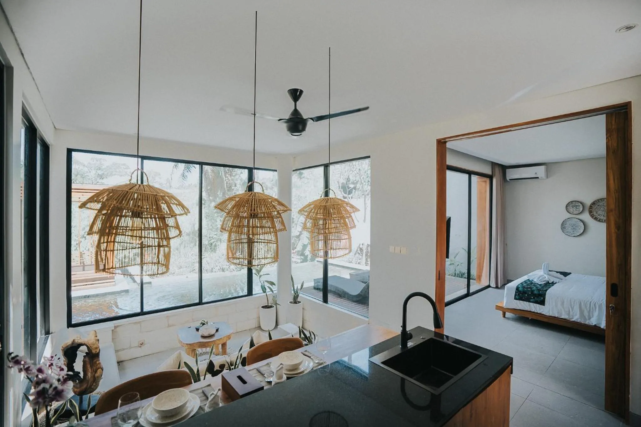 Living room, Bed in Villa Manna Ubud