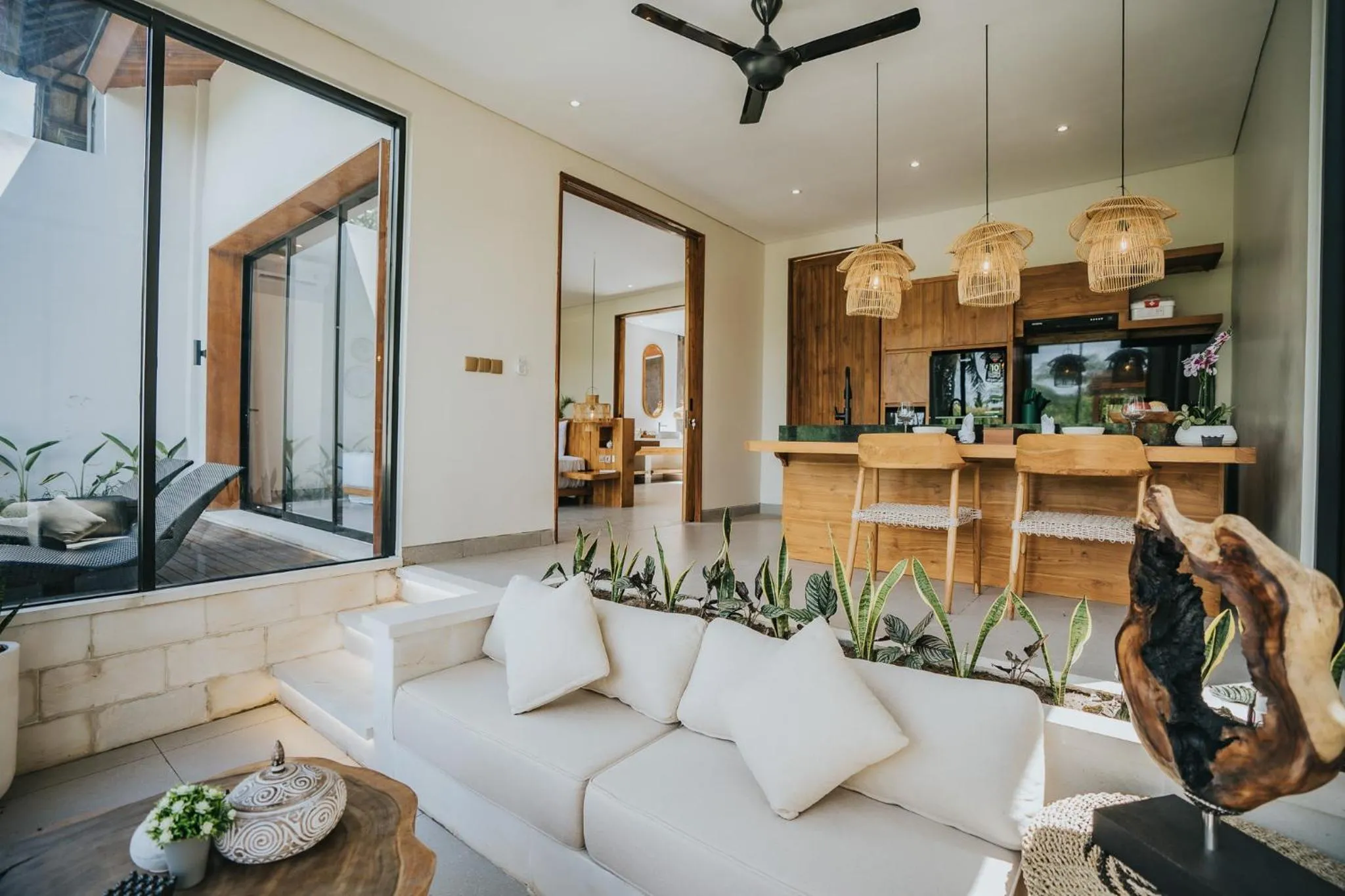 Kitchen or kitchenette in Villa Manna Ubud
