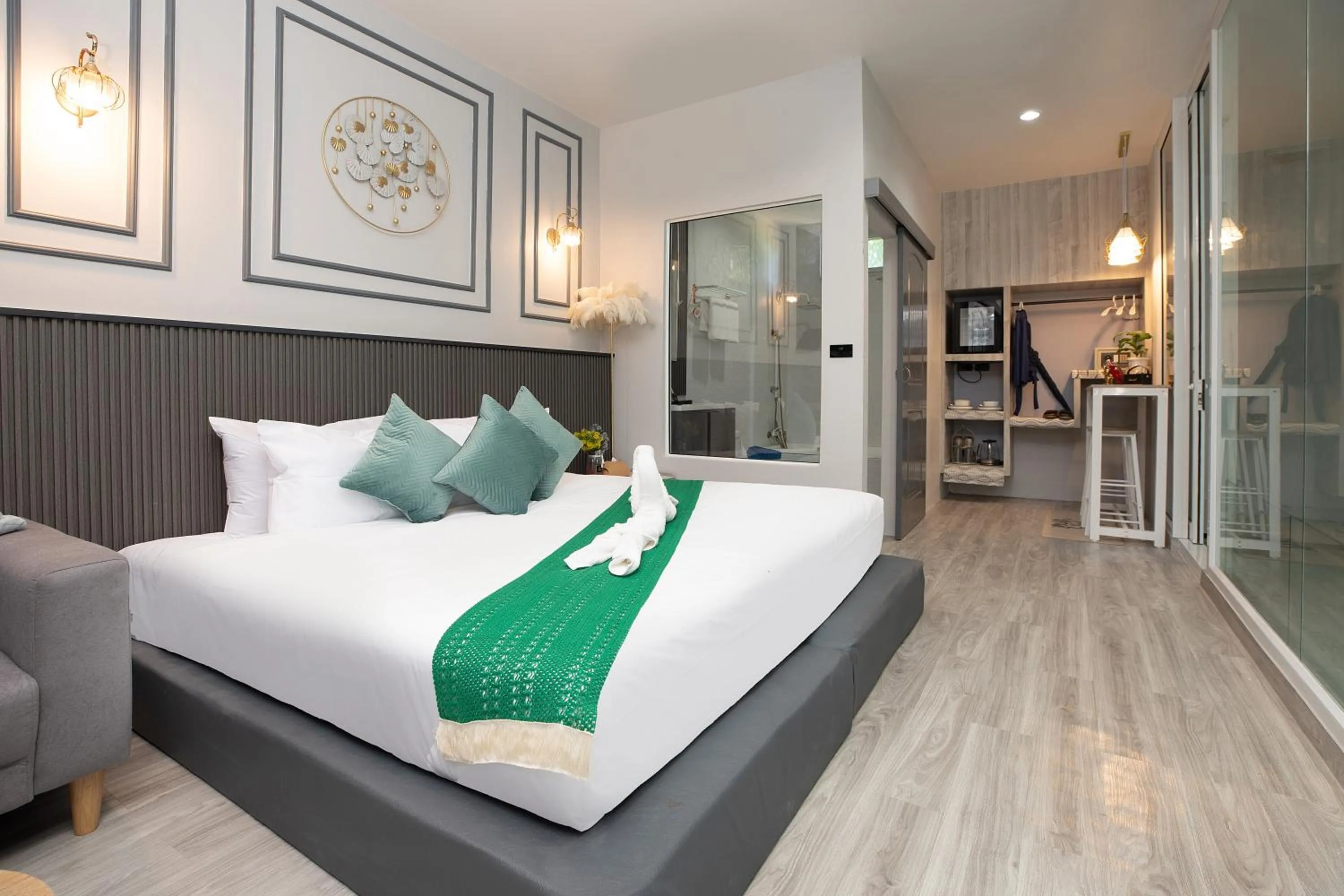 Bed in Best Time Pool Suites