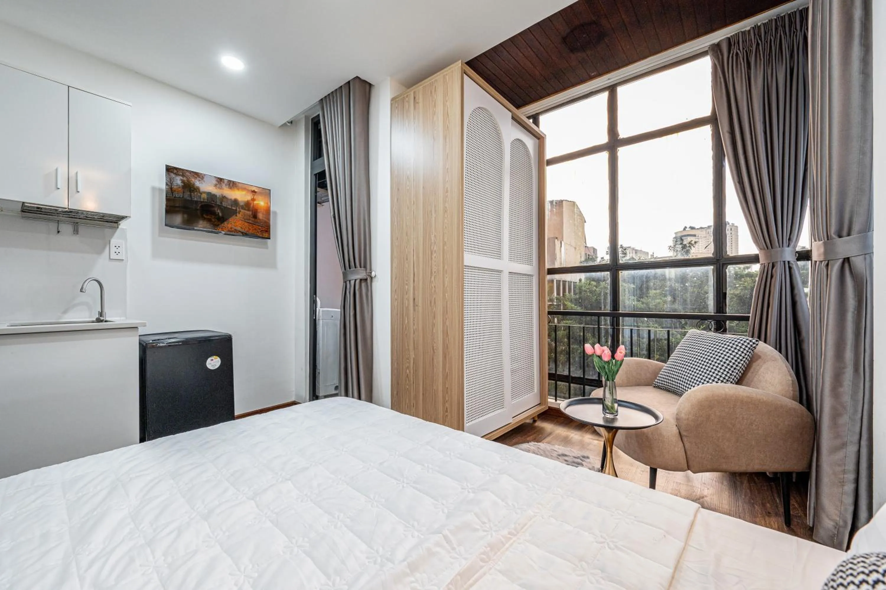 Day, Bed in Lotus Lalala Inn Hotel