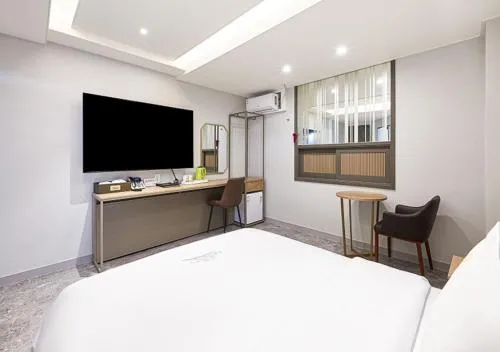 Regency Hotel