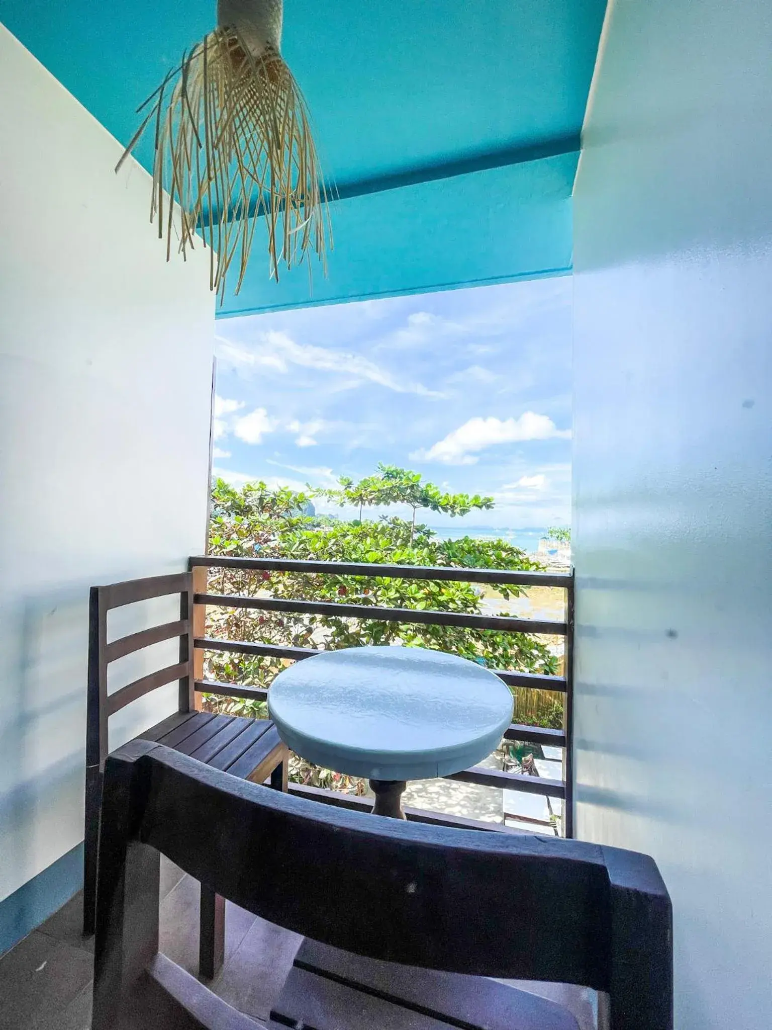 Twin Room with Balcony in Amos Portside Inn El Nido Twin Room with Balcony in Amos Portside Inn El Nido