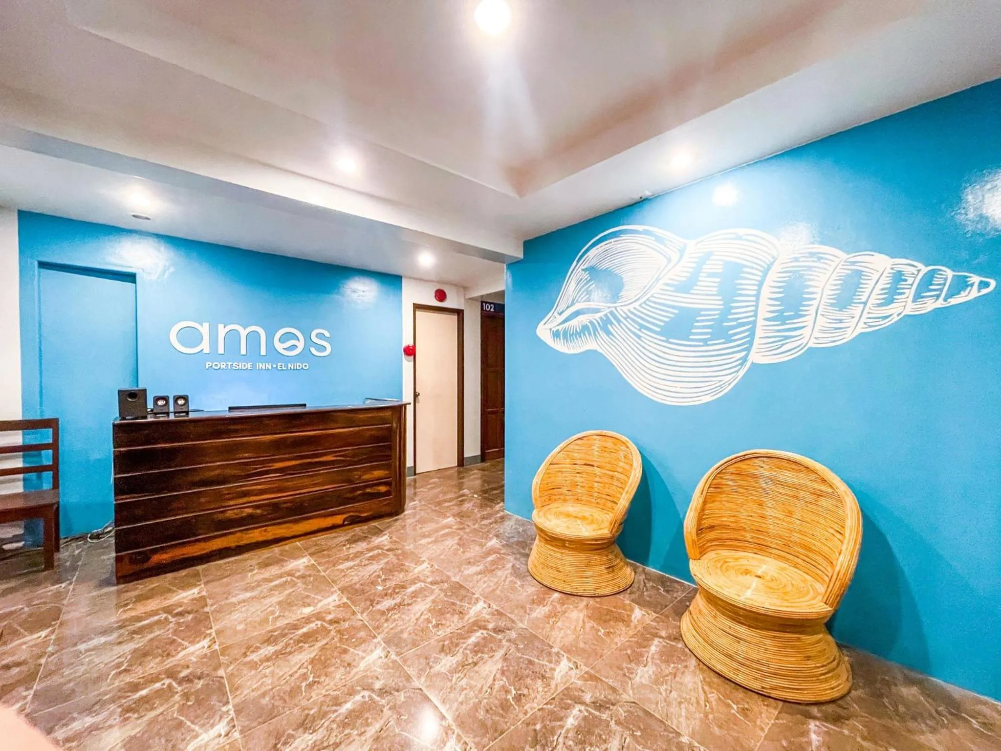 Lobby or reception in Amos Portside Inn El Nido
