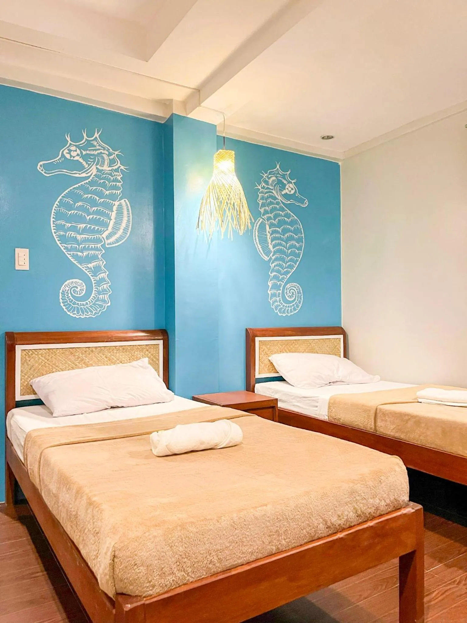 Bed in Amos Portside Inn El Nido