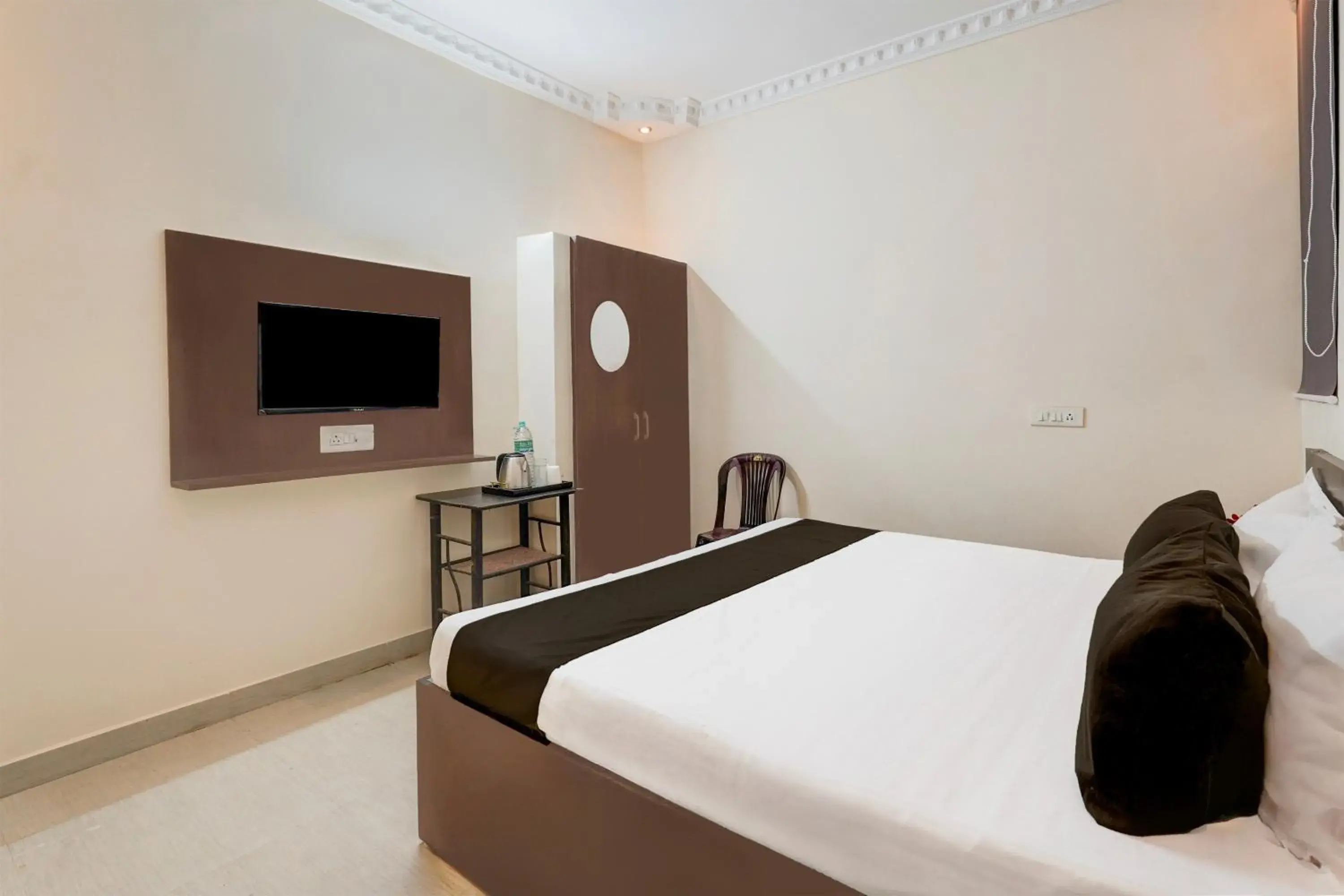 Budget Double Room - single occupancy in Super Hotel O Janappanchatram Budget Double Room - single occupancy in Super Hotel O Janappanchatram