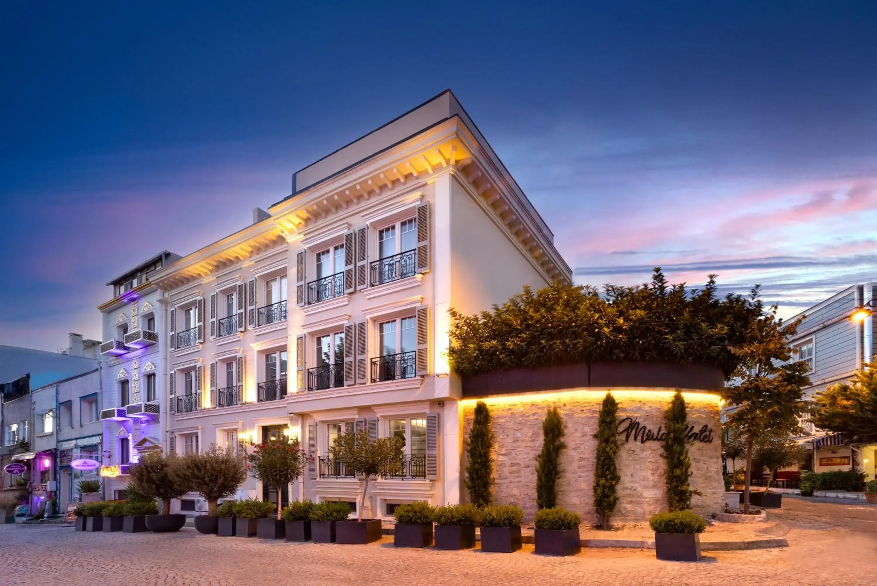 Me by Mula Me by Mula