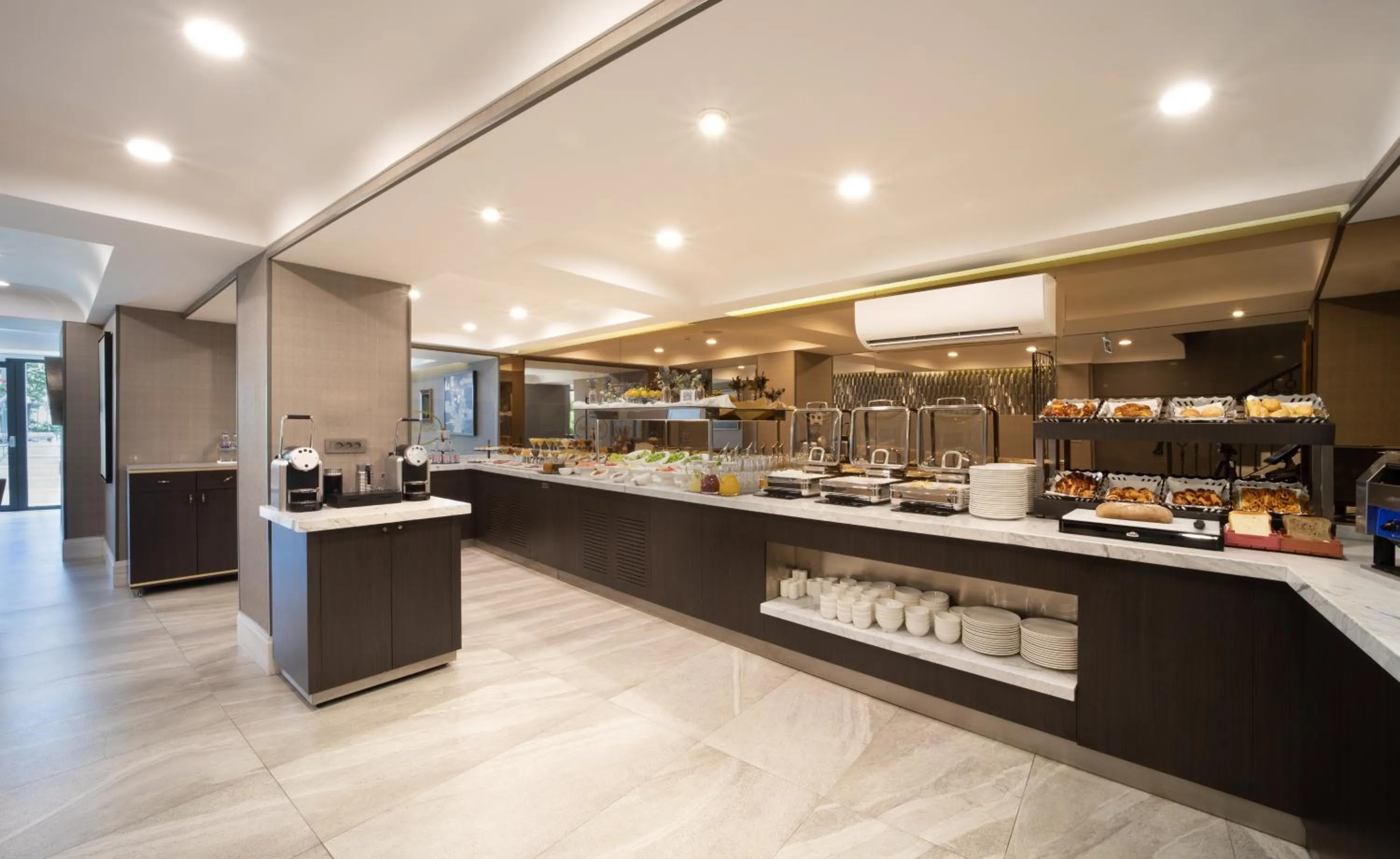 Restaurant/places to eat in Me by Mula