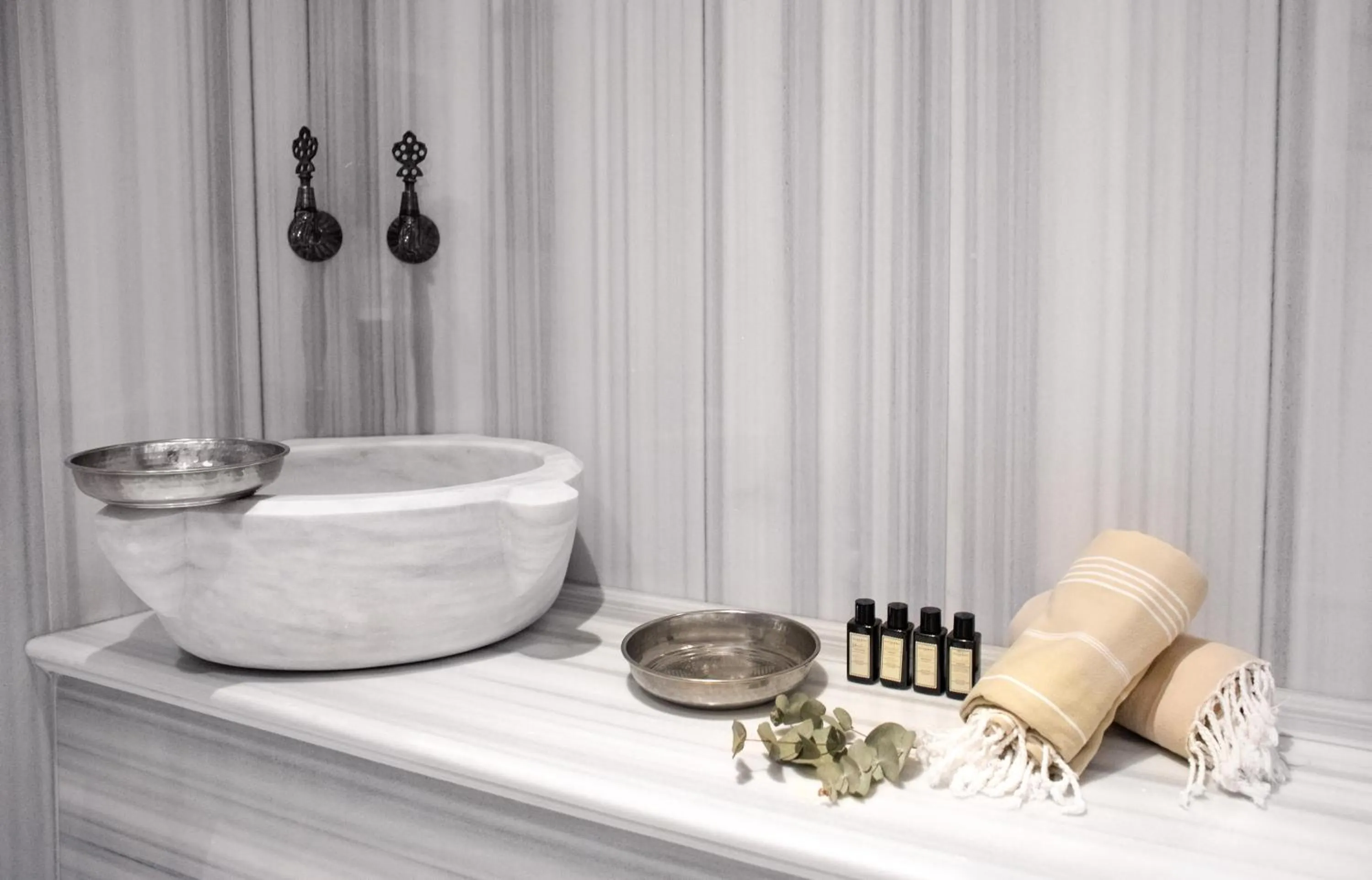 Public Bath in Me by Mula