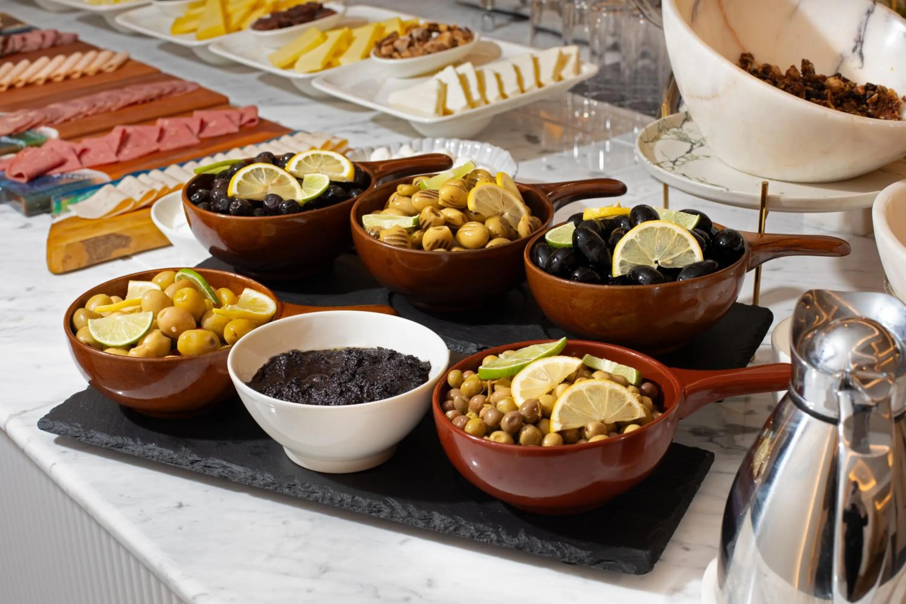 Breakfast in Me by Mula