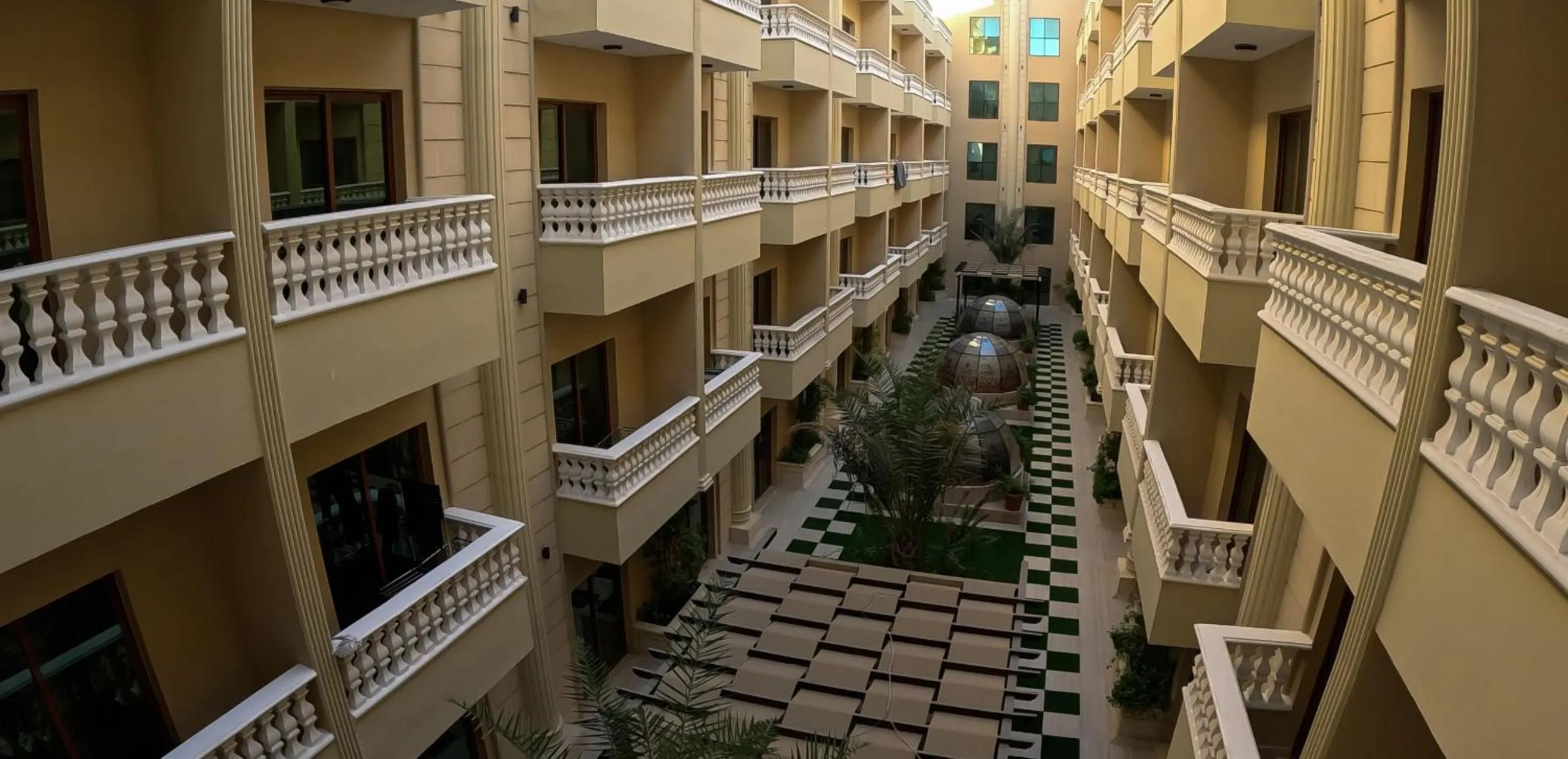 Inner courtyard view in La Zona Continental Hotel